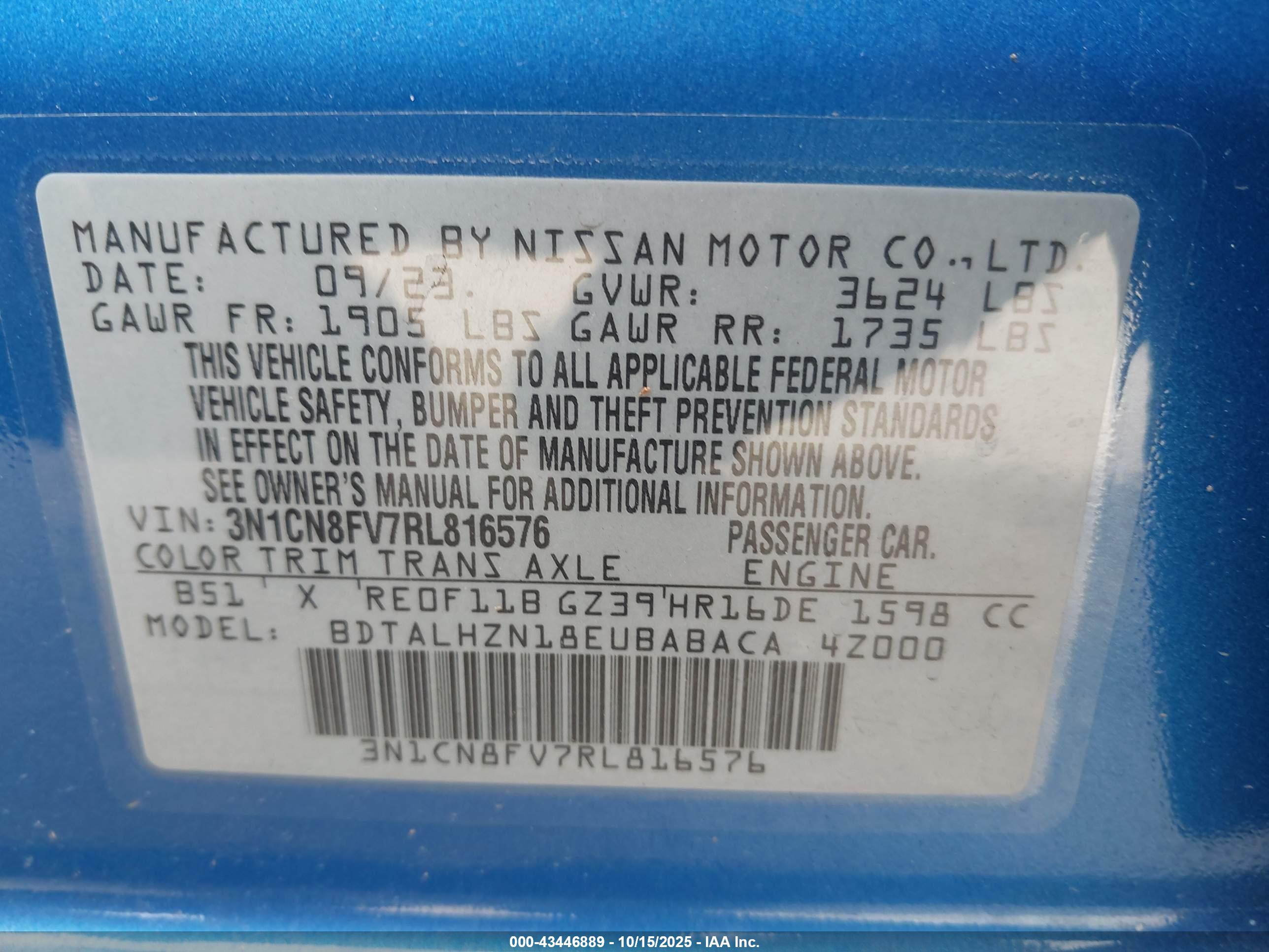 NISSAN VERSA image 9