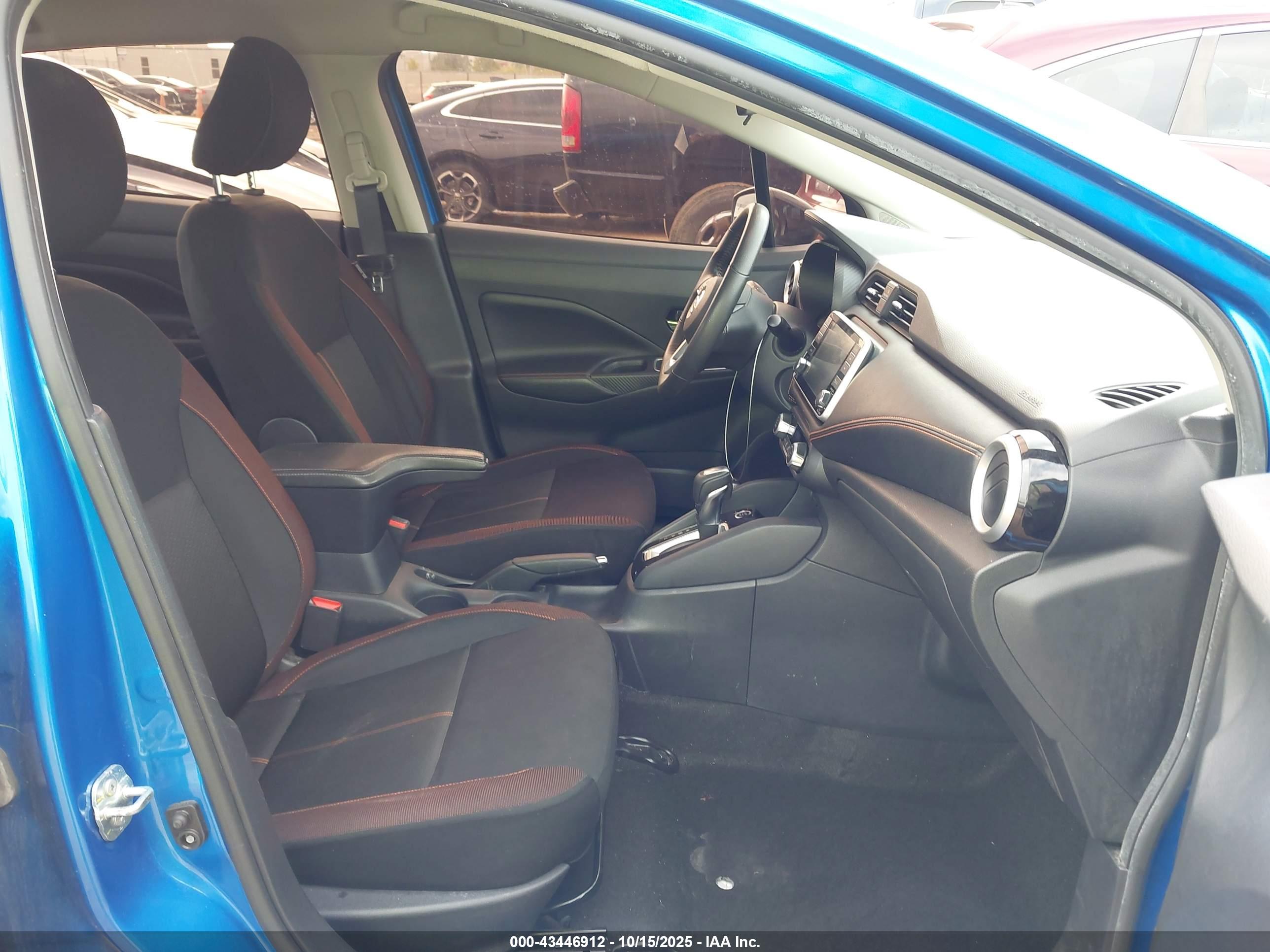 NISSAN VERSA image 5