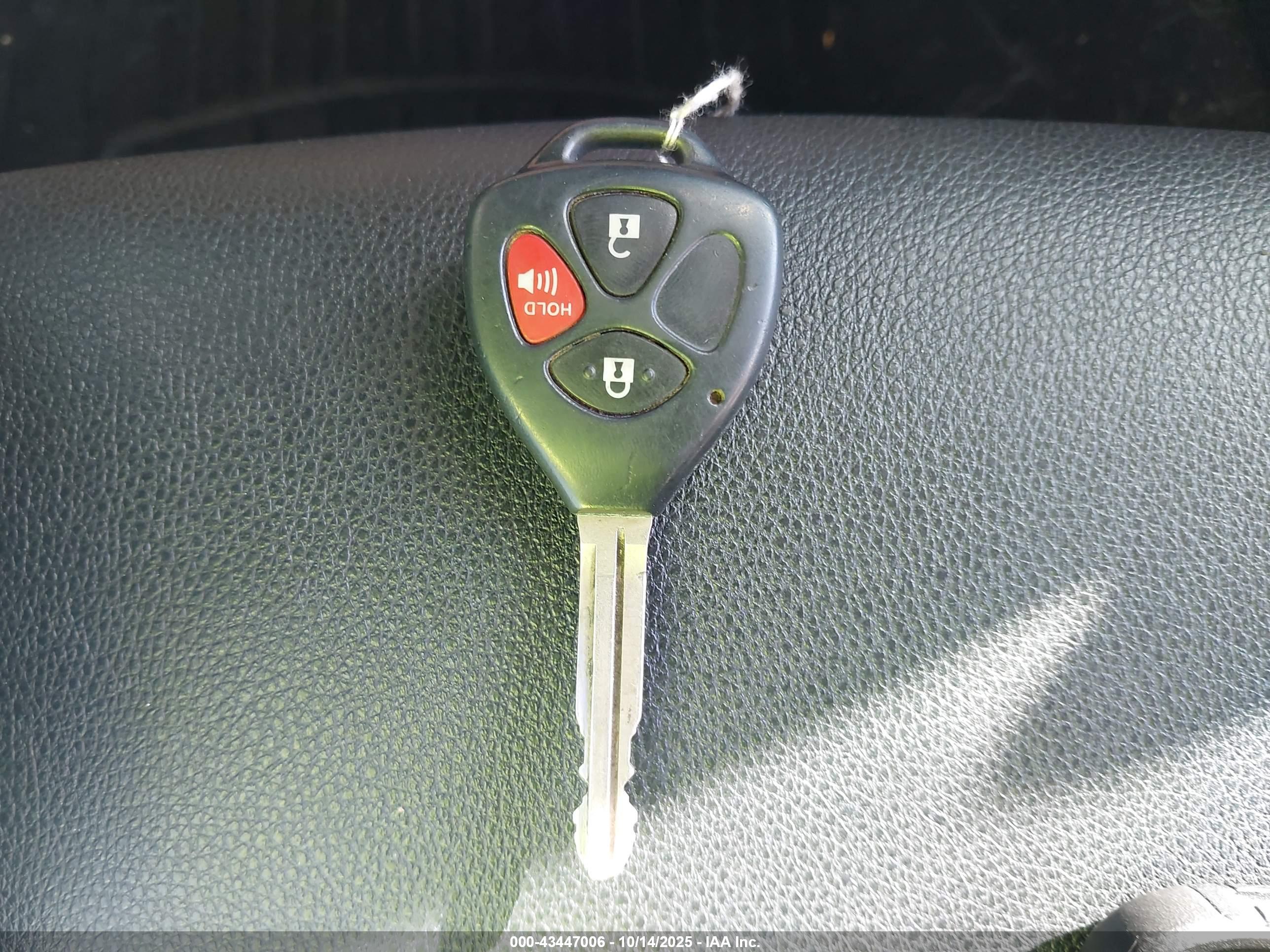 TOYOTA 4RUNNER image 11