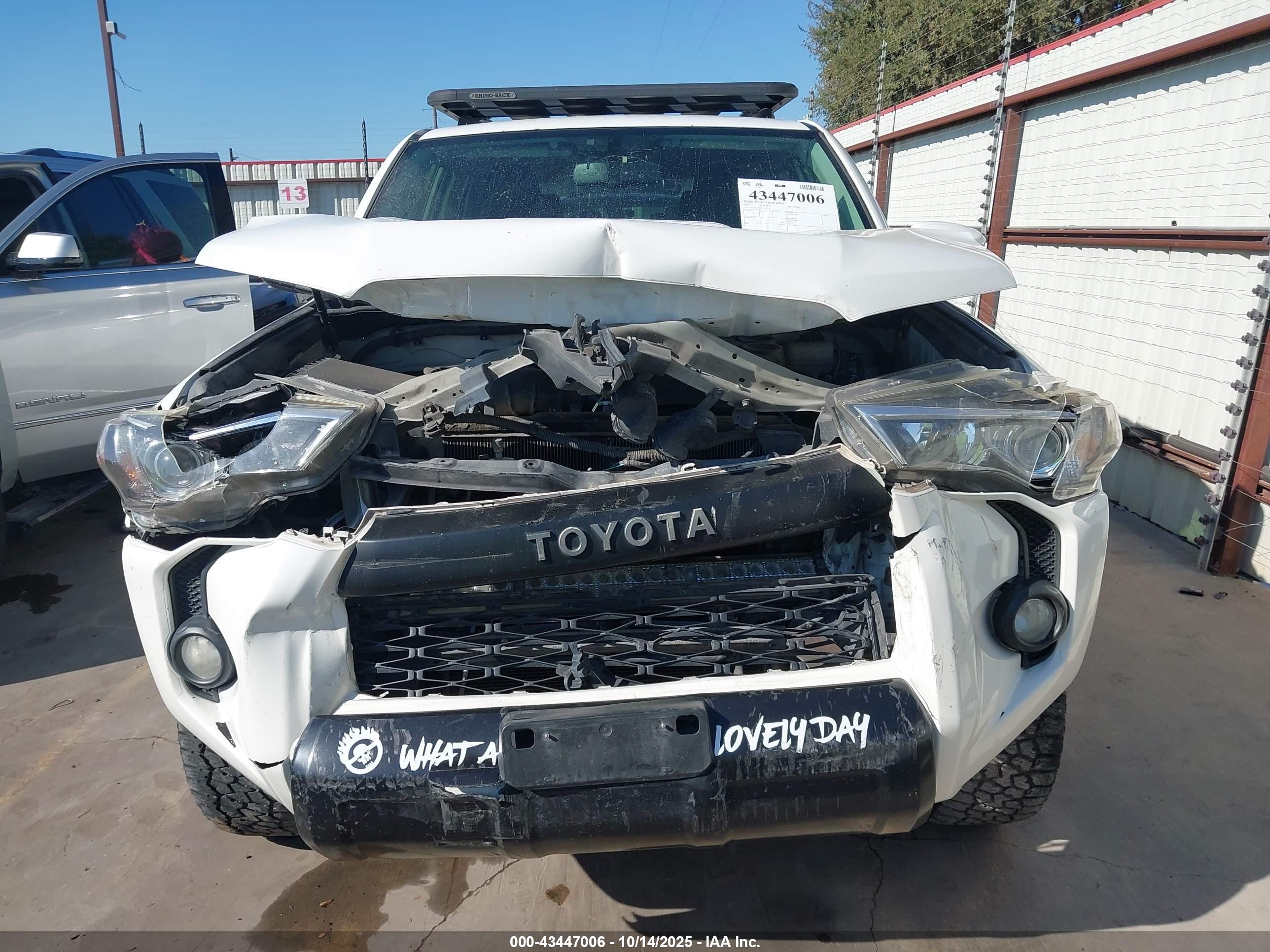 TOYOTA 4RUNNER image 6