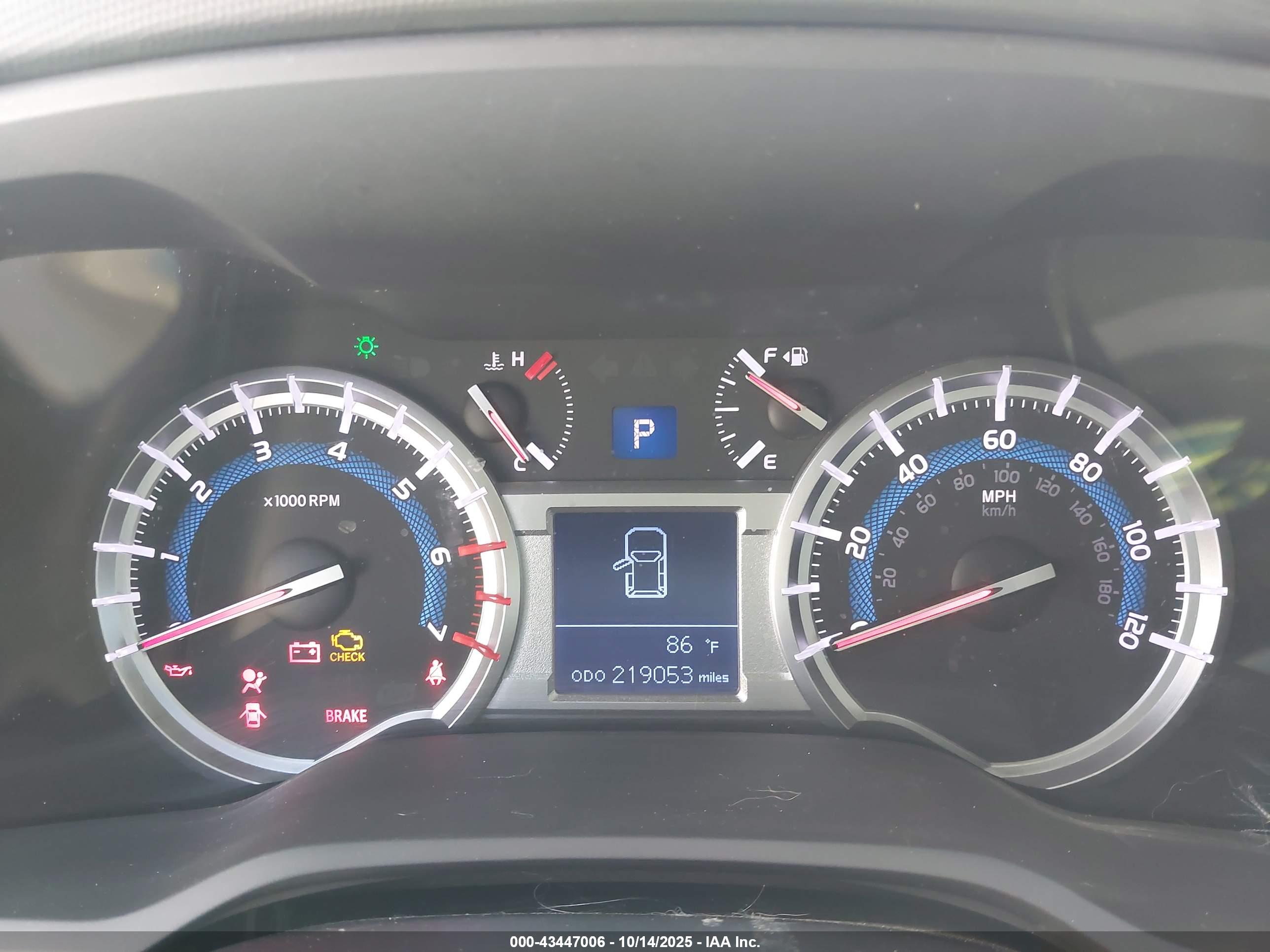 TOYOTA 4RUNNER image 7