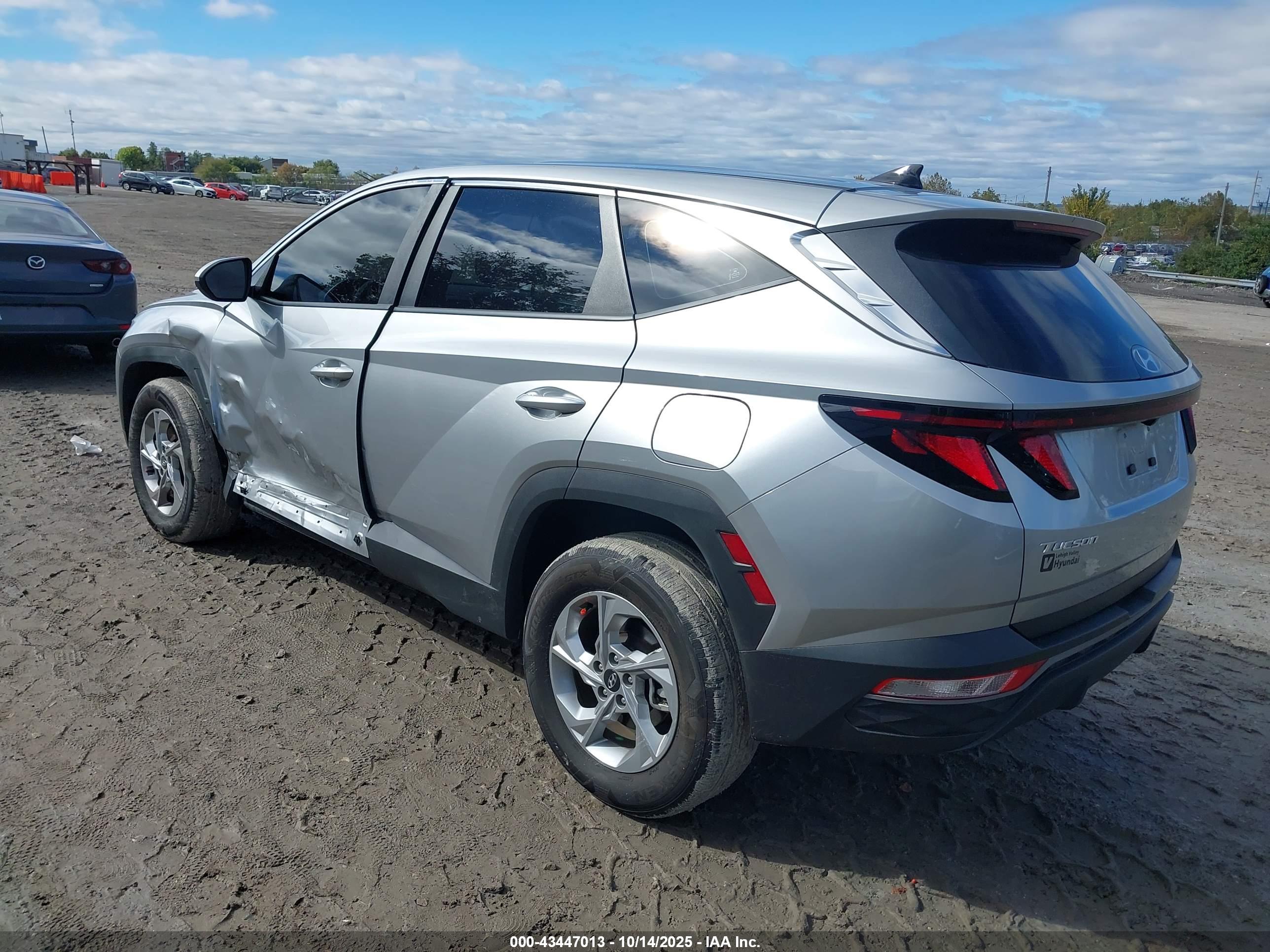 HYUNDAI TUCSON image 3