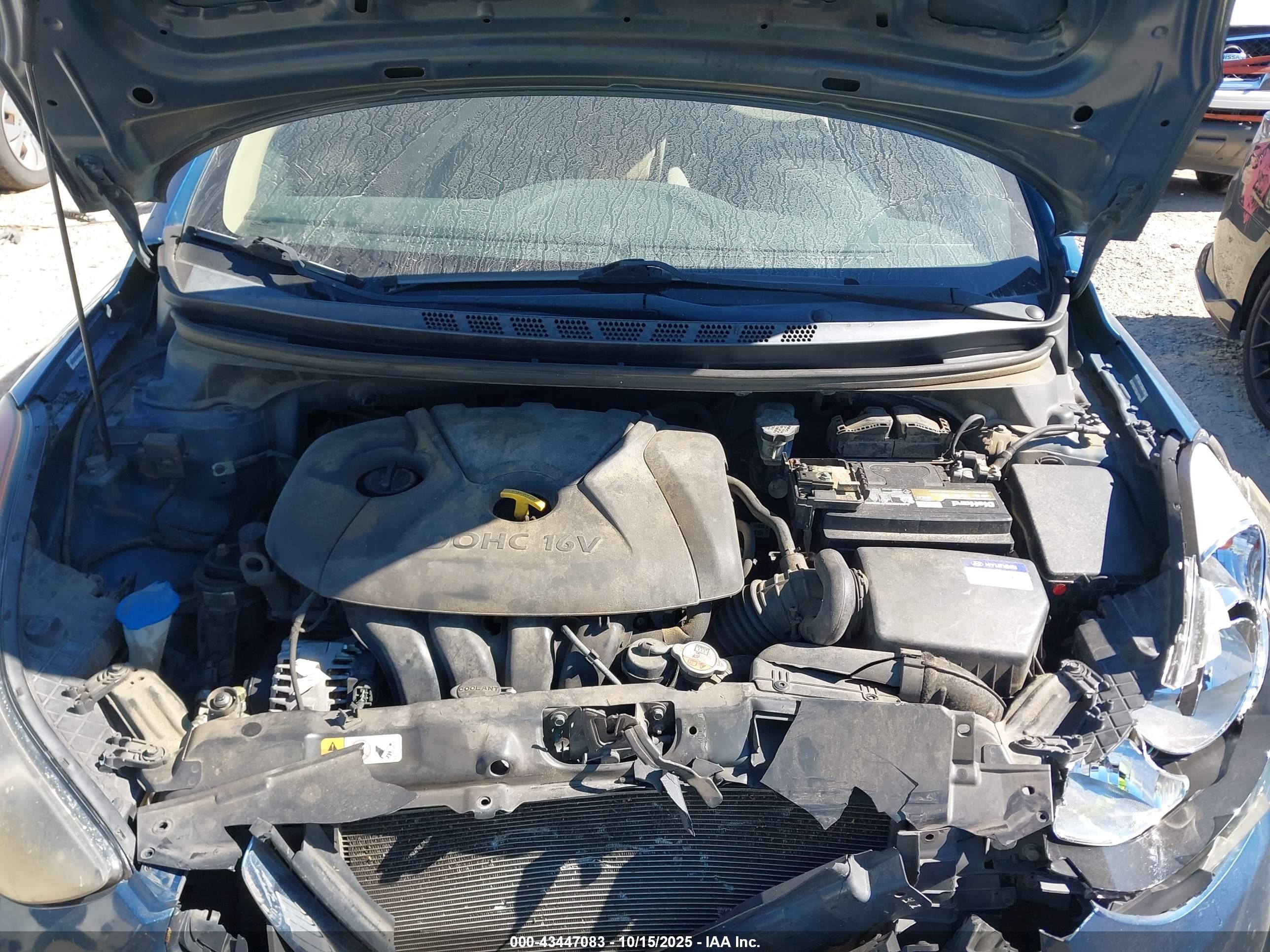HYUNDAI ELANTRA image 10