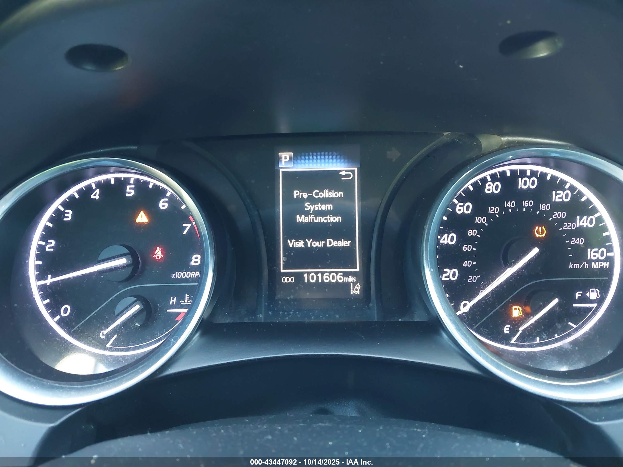 TOYOTA CAMRY image 7