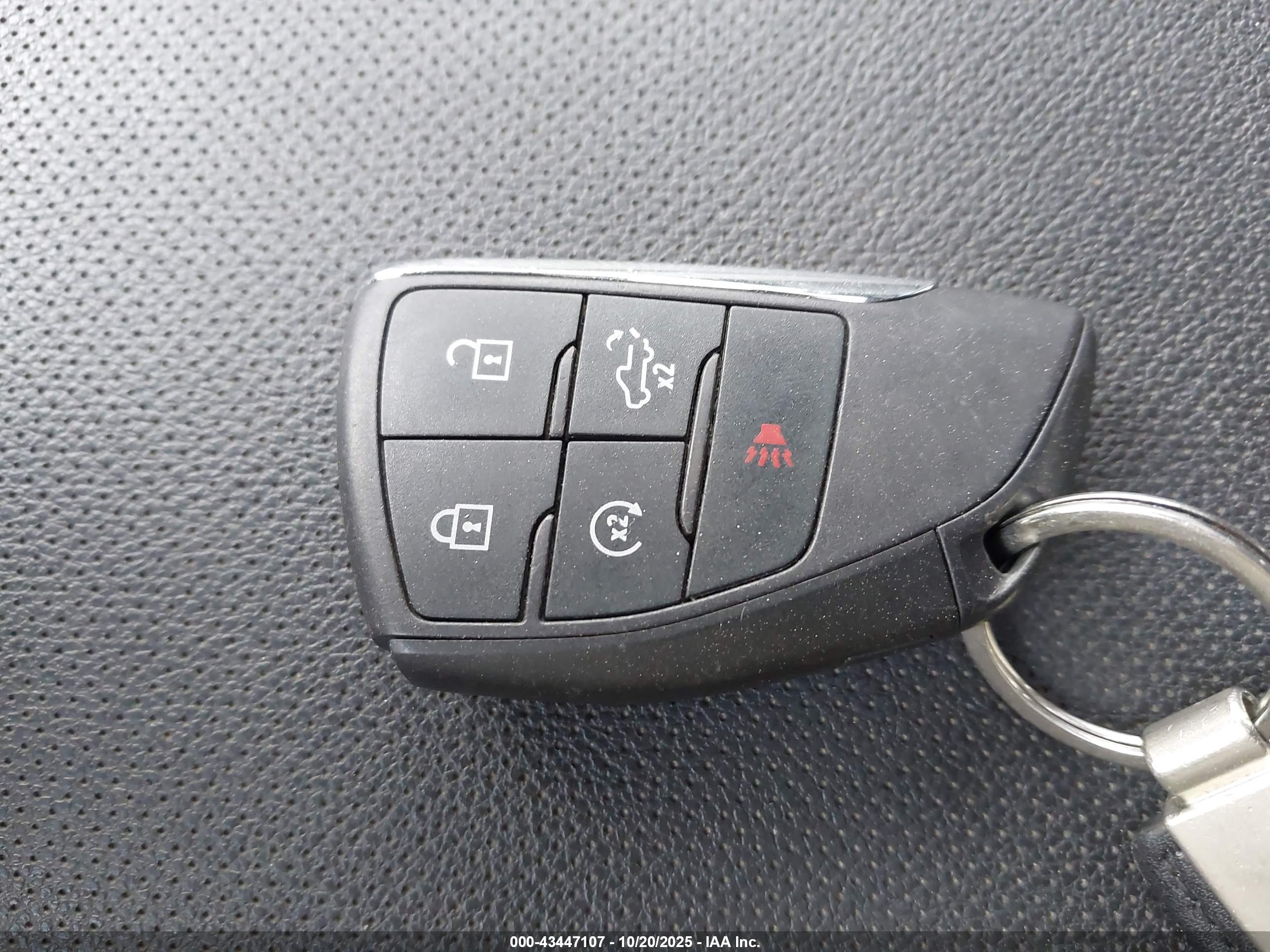 GMC SIERRA image 11