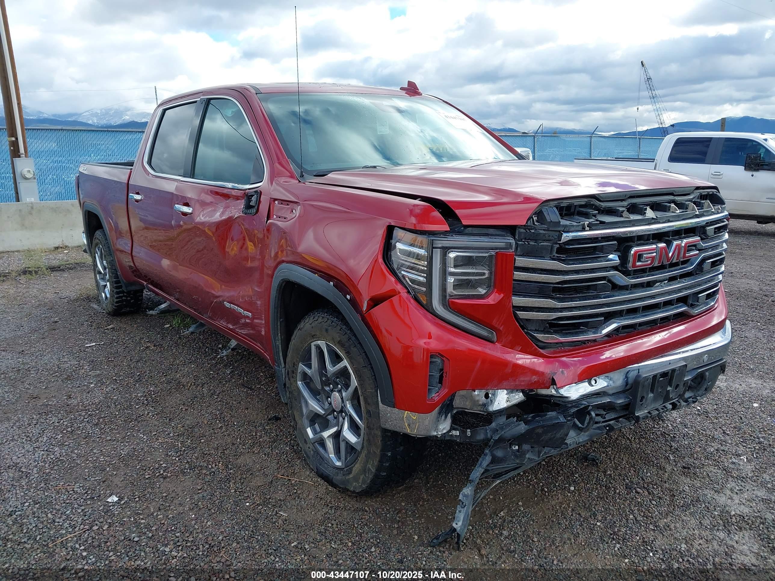GMC SIERRA image 6
