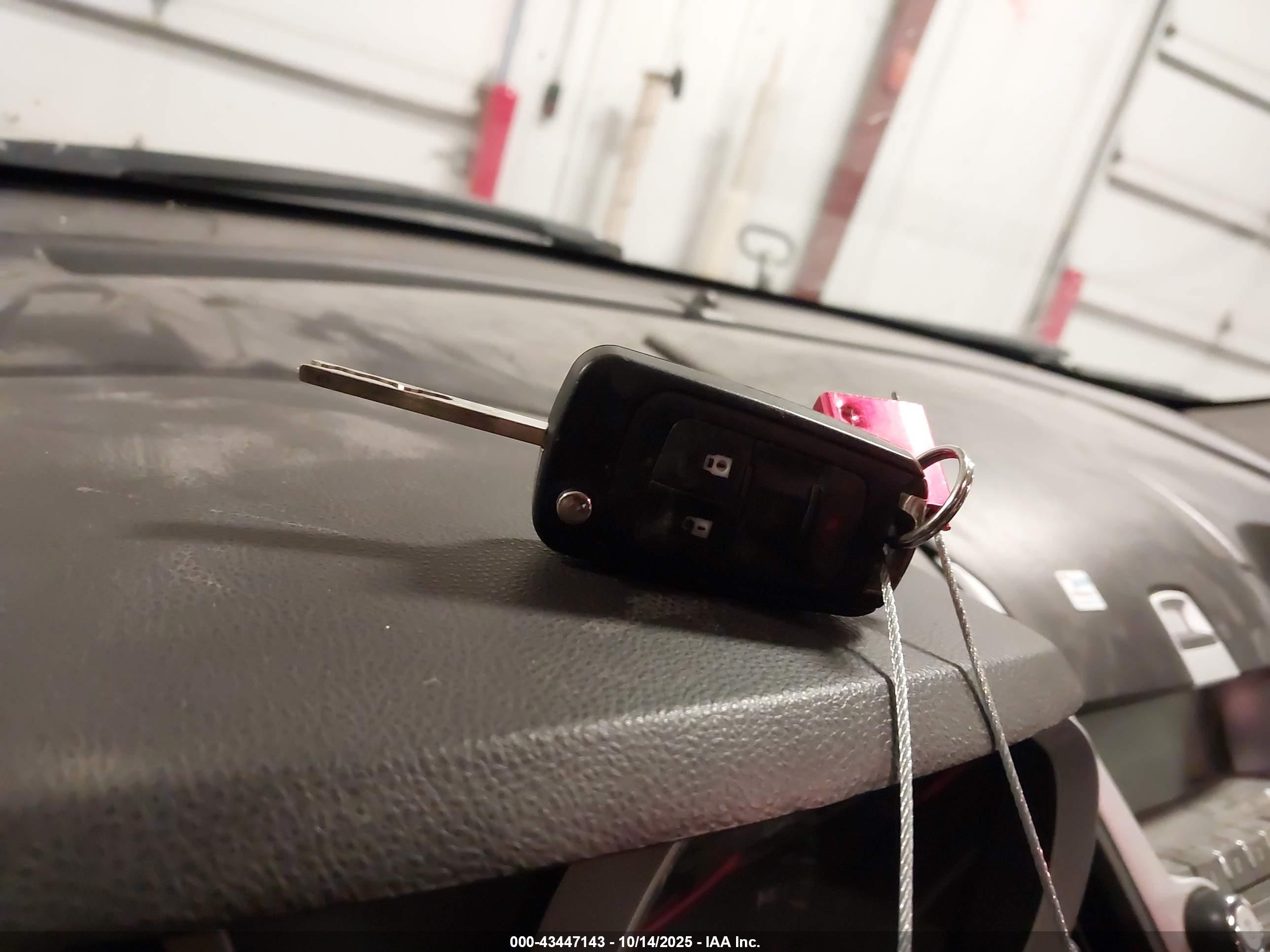 CHEVROLET EQUINOX image 11
