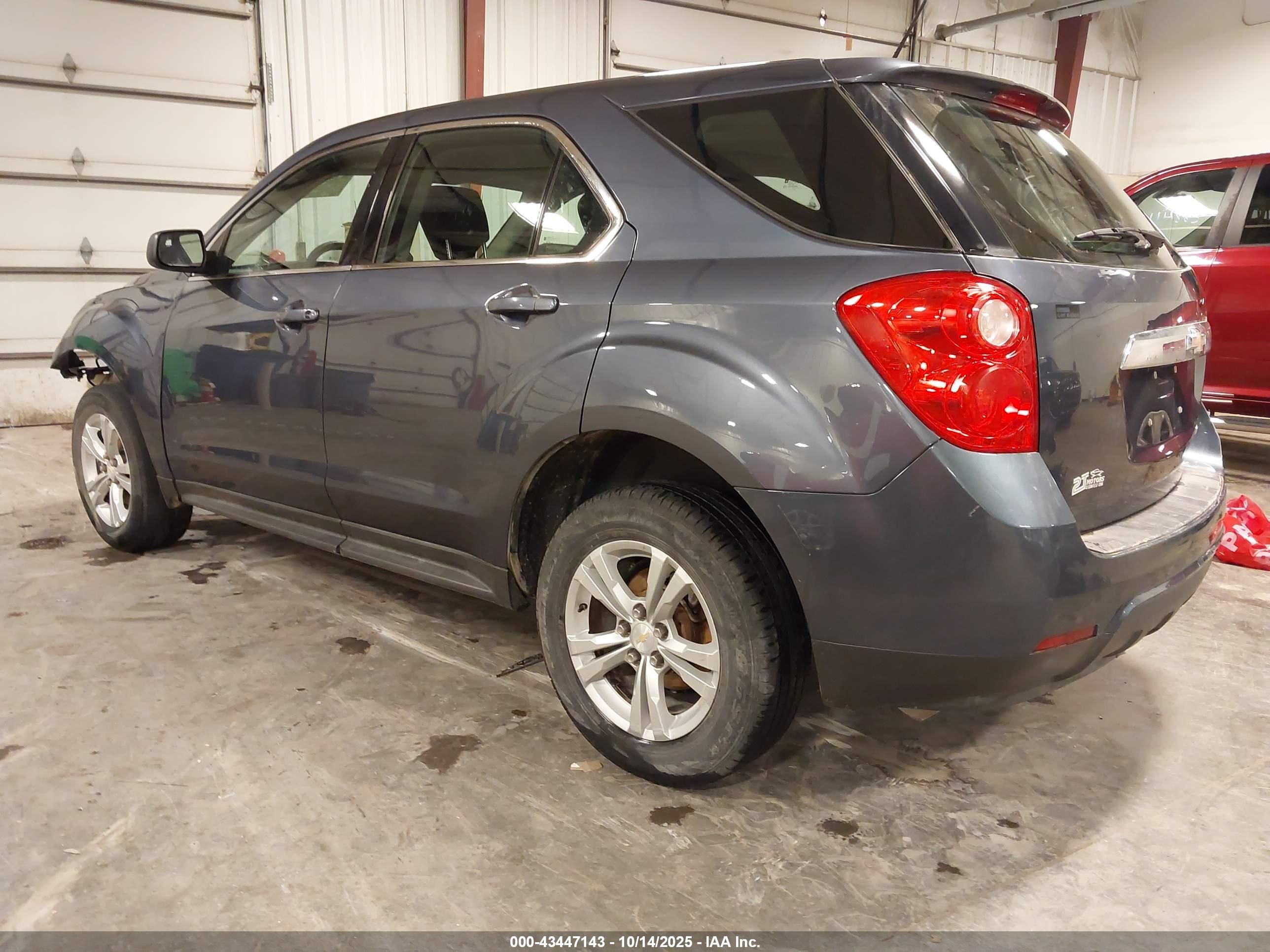 CHEVROLET EQUINOX image 3