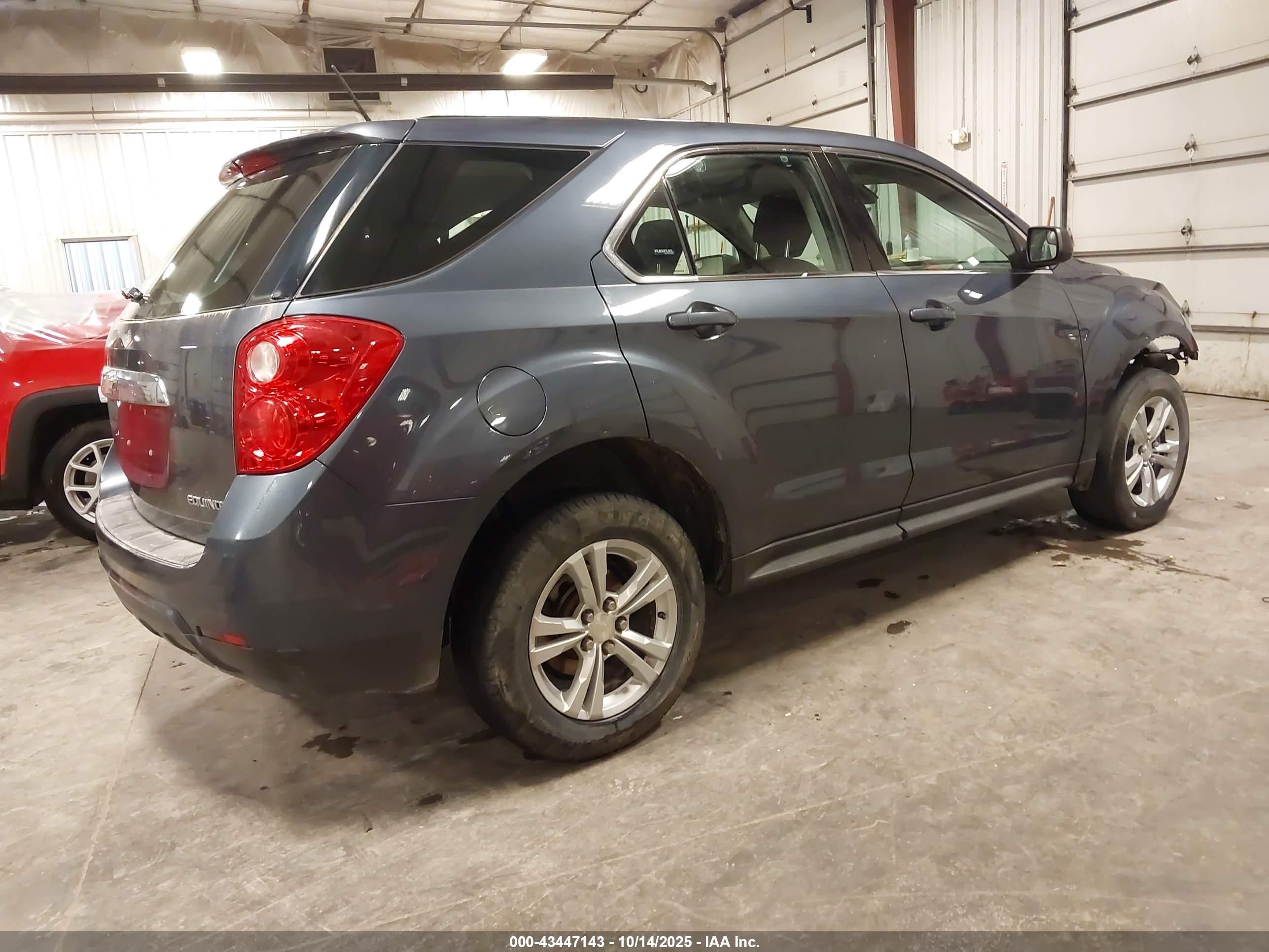 CHEVROLET EQUINOX image 4