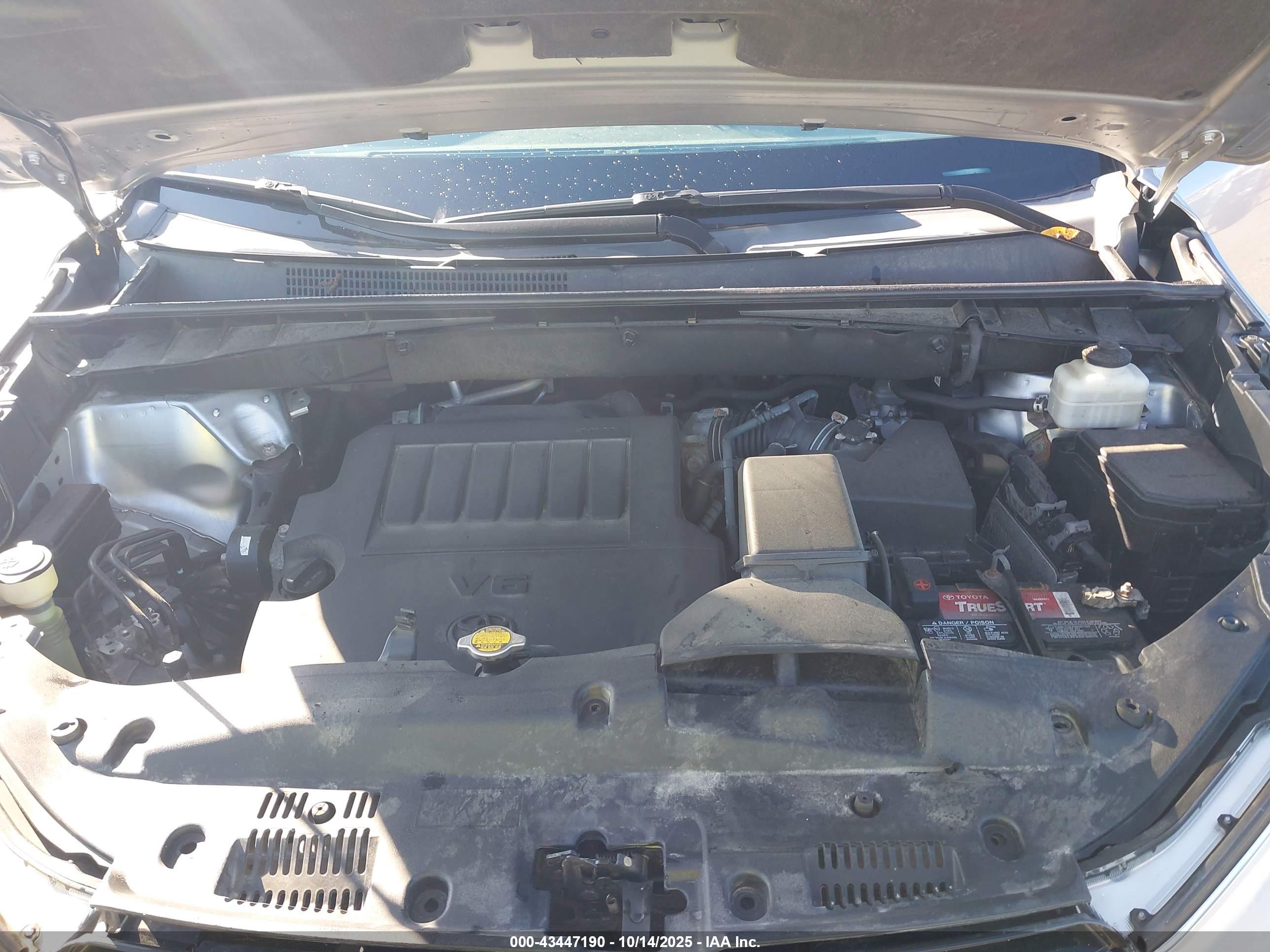 TOYOTA HIGHLANDER image 10