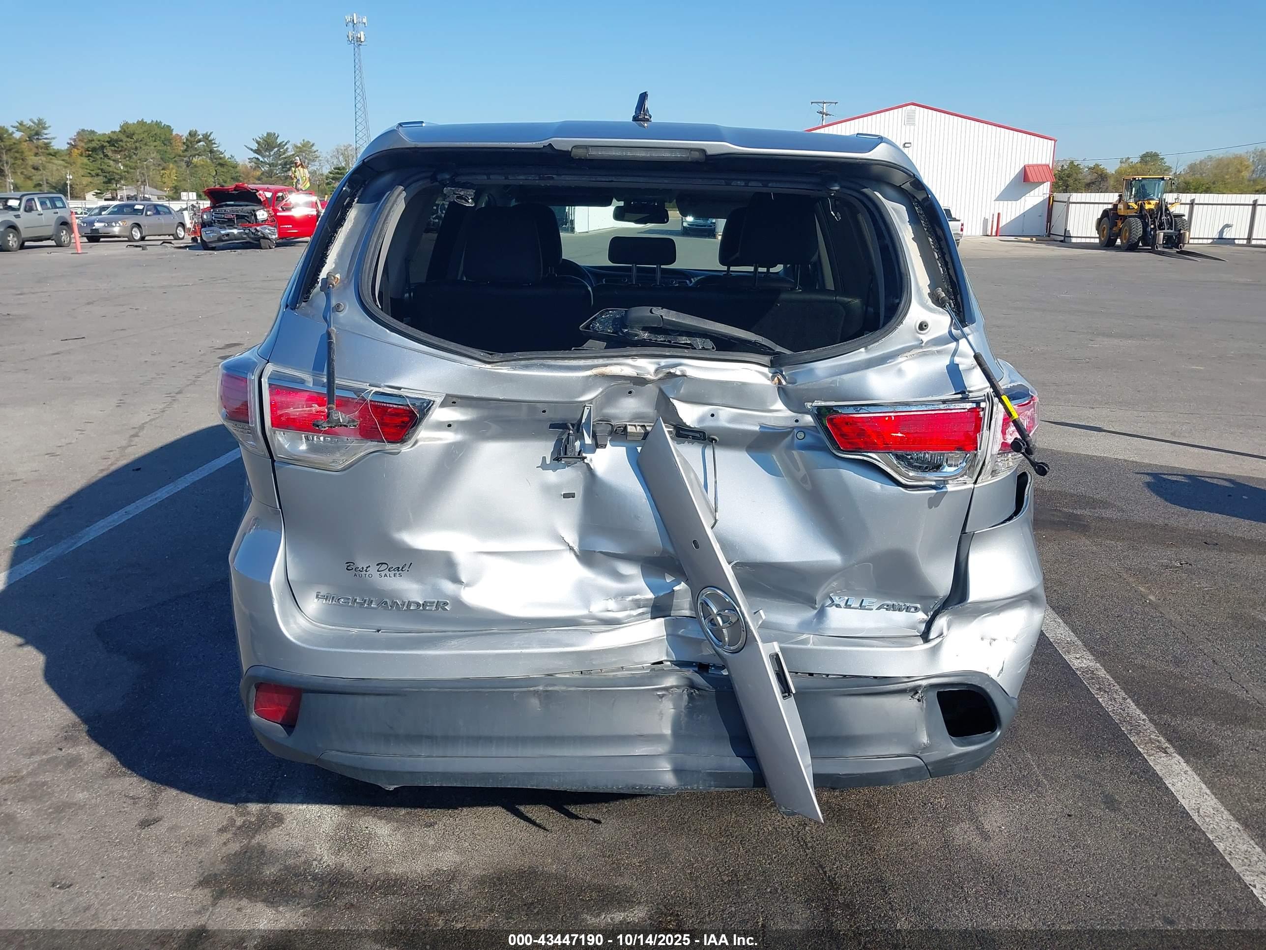 TOYOTA HIGHLANDER image 6