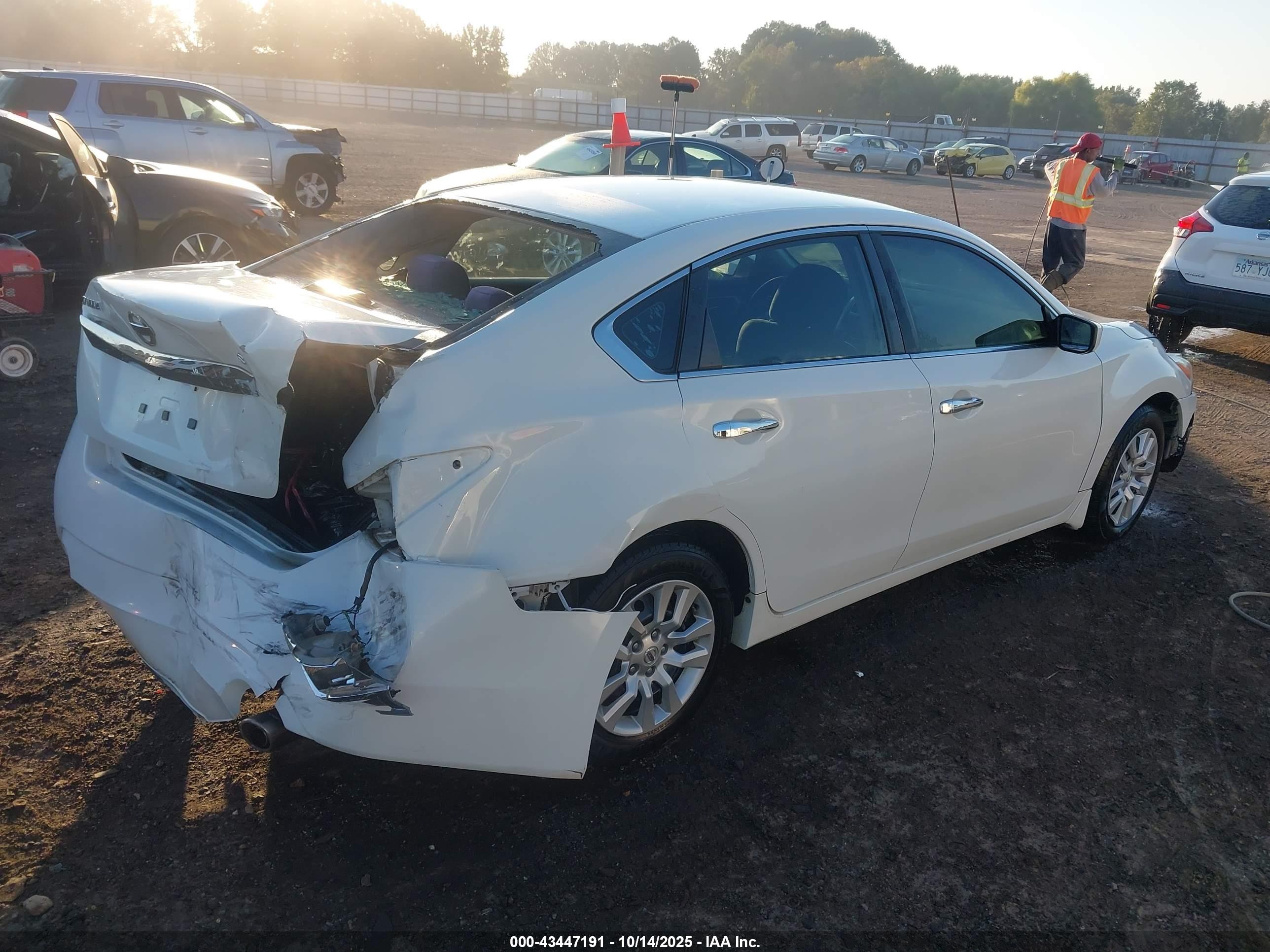 NISSAN ALTIMA image 4