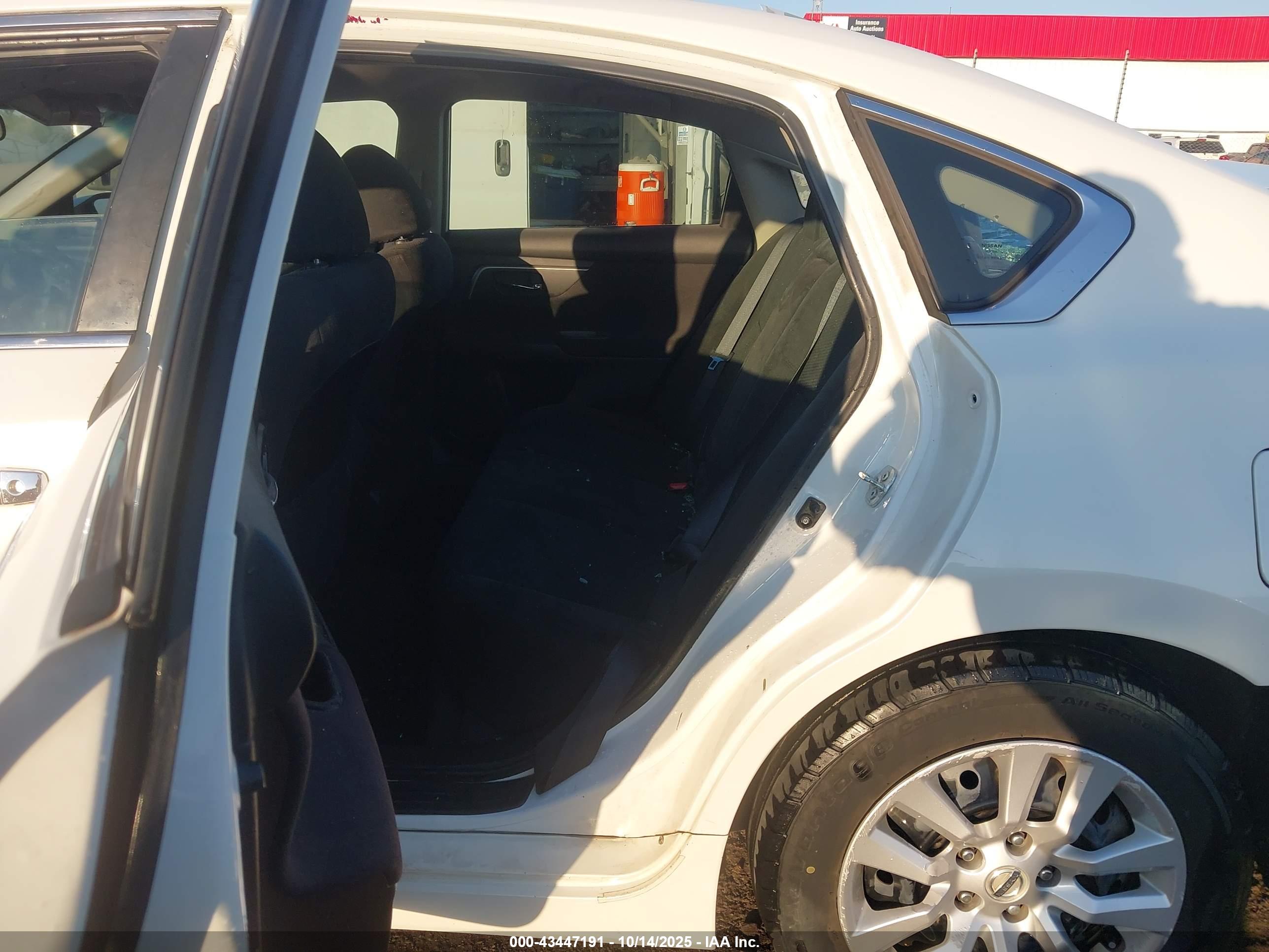 NISSAN ALTIMA image 8