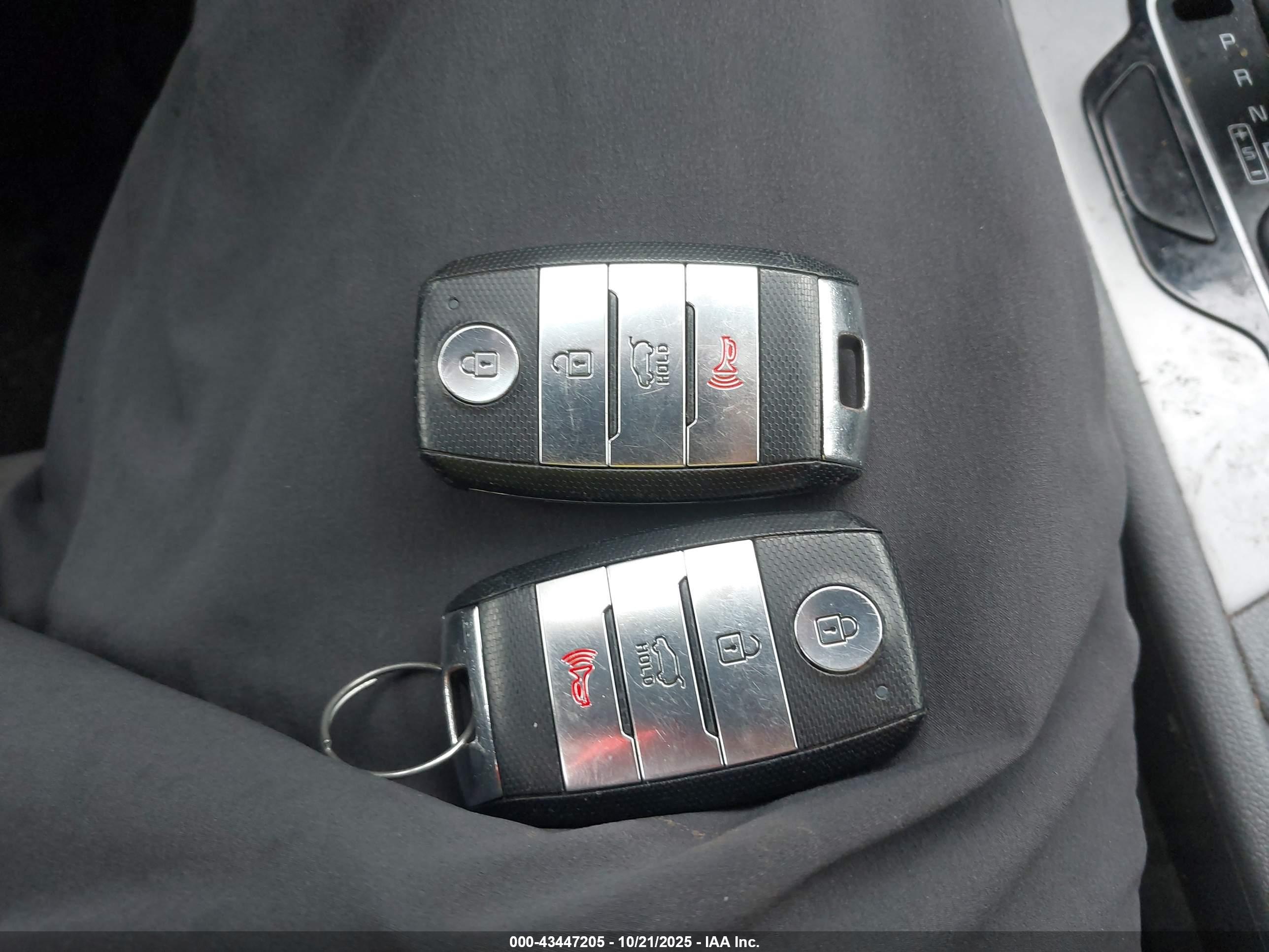 KIA NIRO image 11