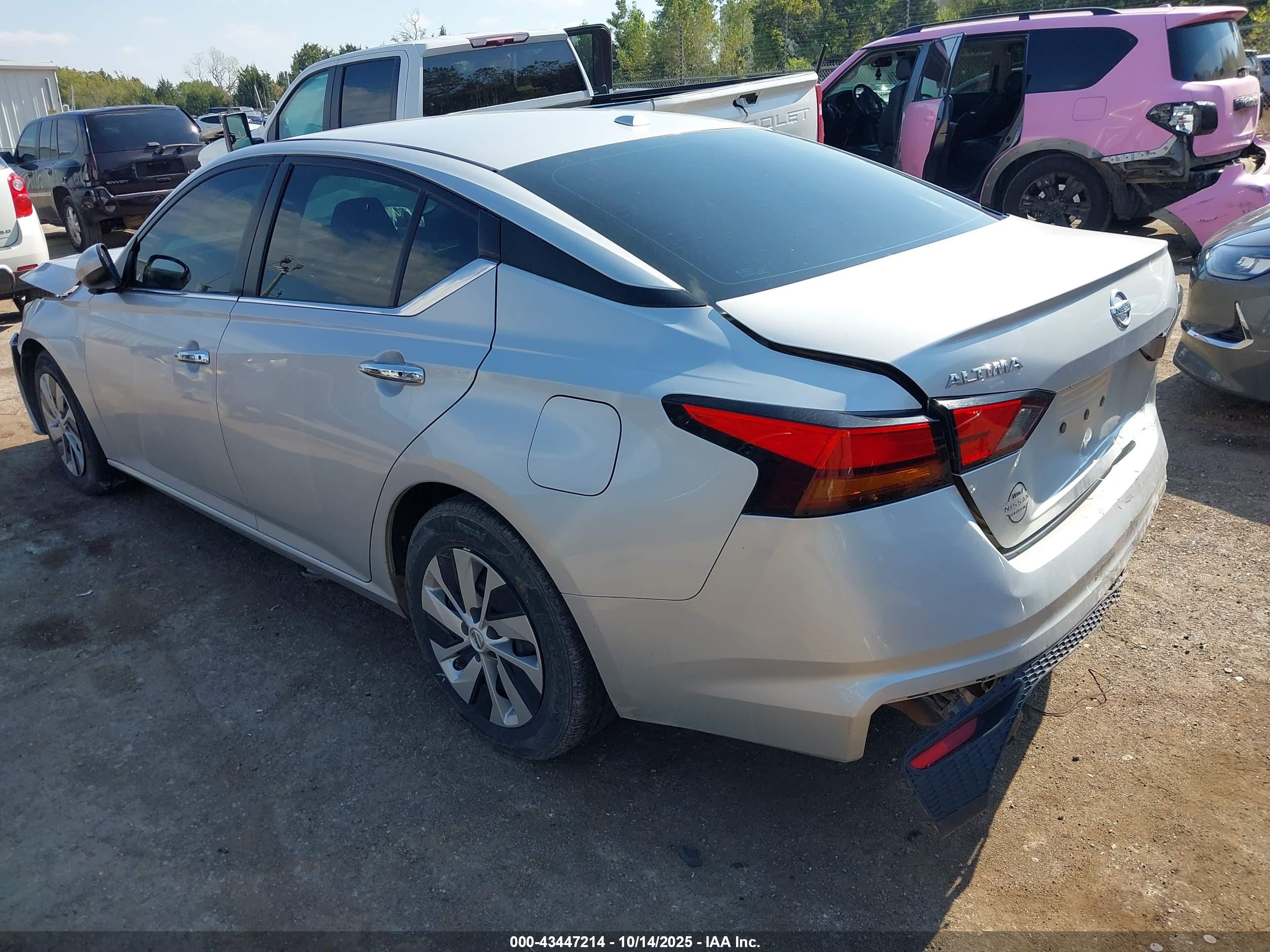 NISSAN ALTIMA image 3