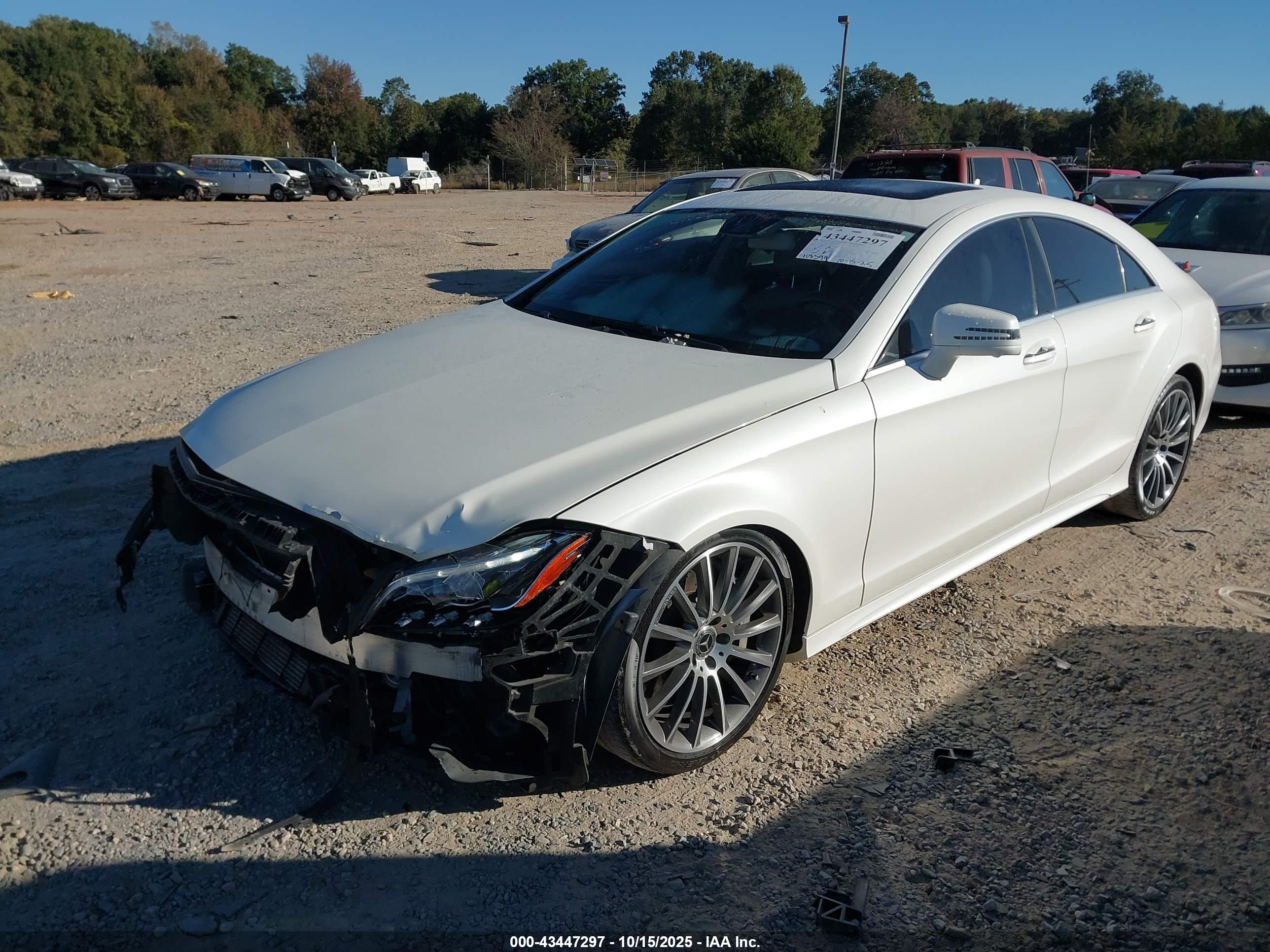 MERCEDES-BENZ CLS image 2