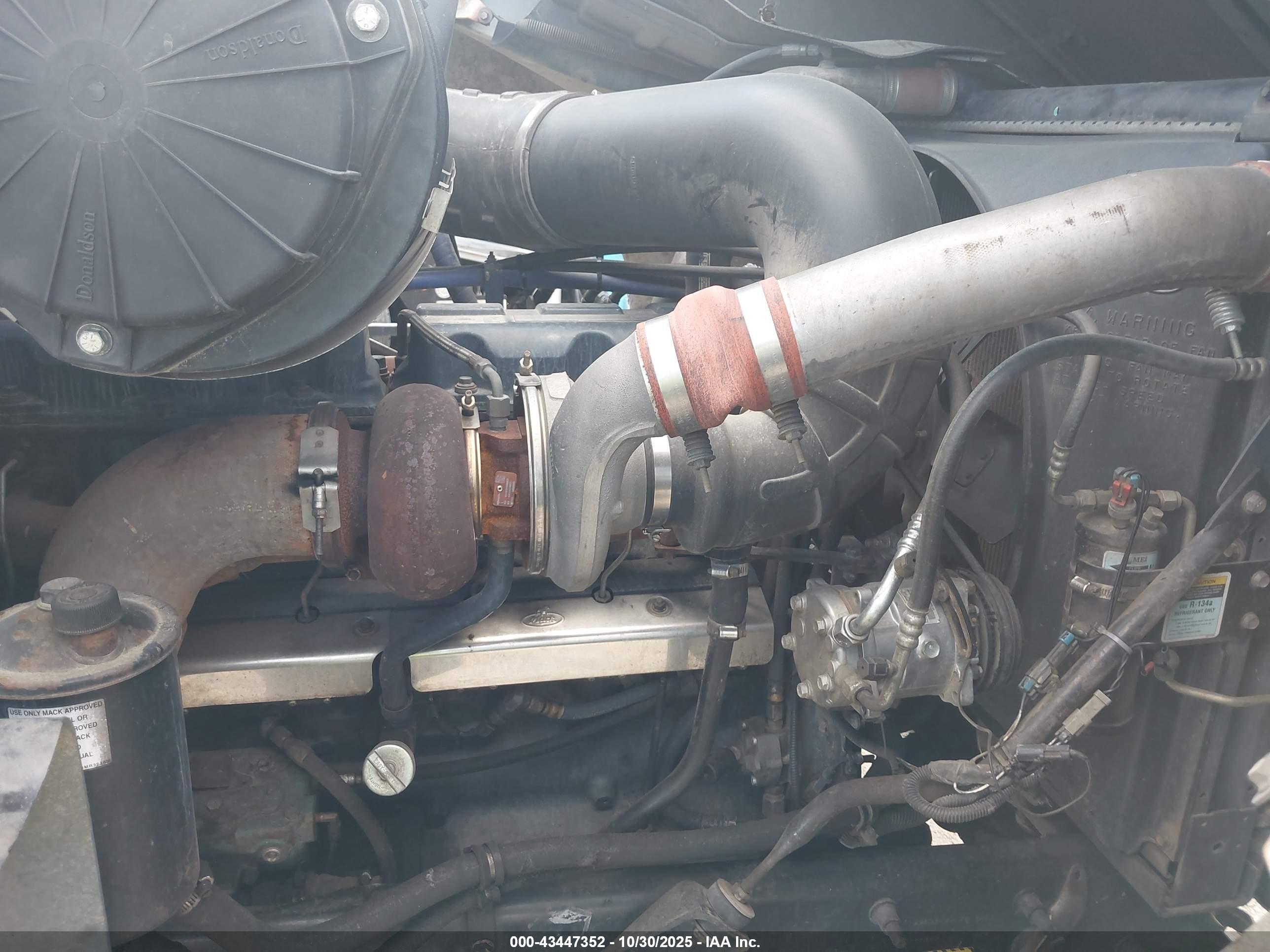 MACK 600 image 10