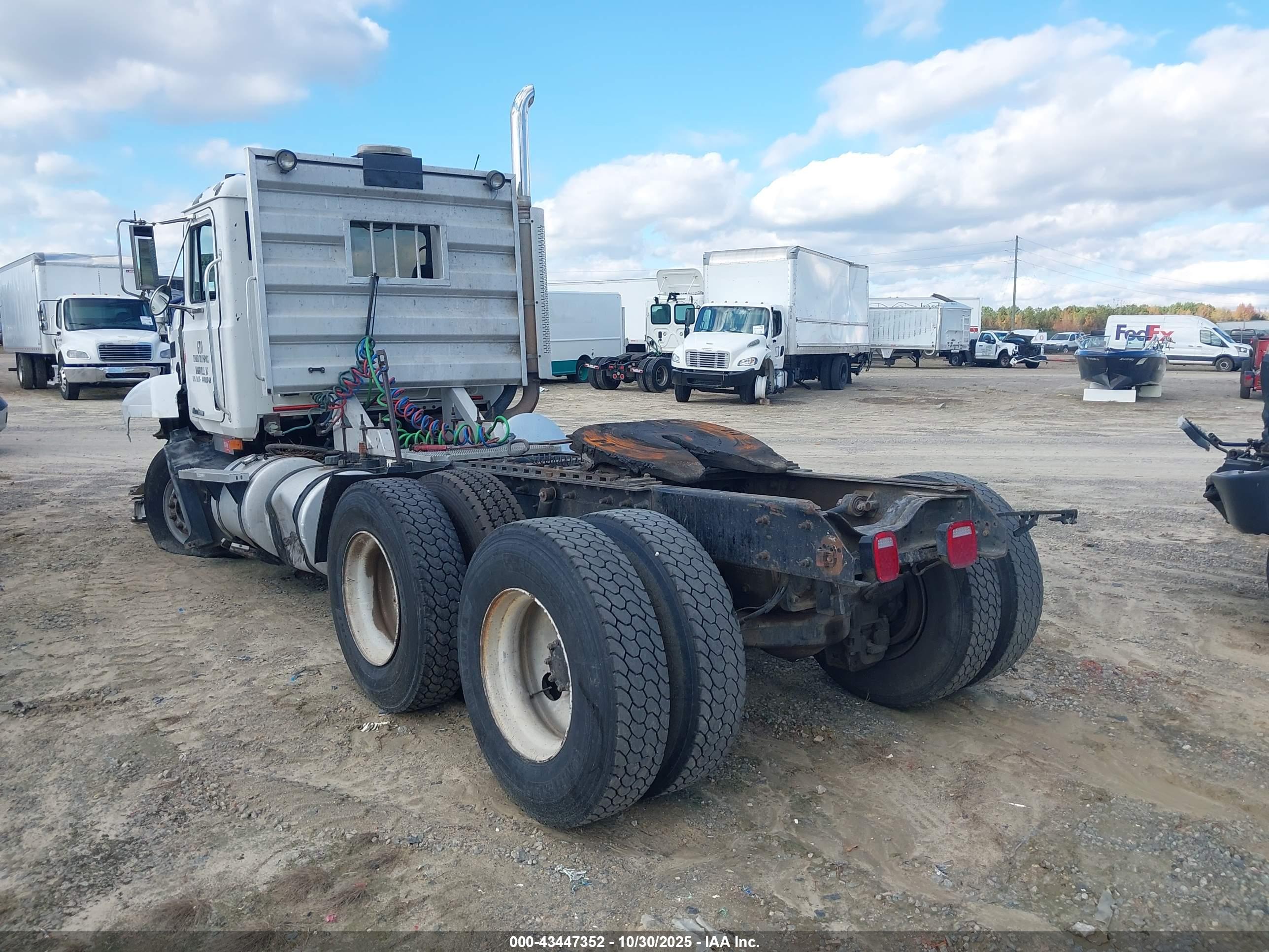 MACK 600 image 3