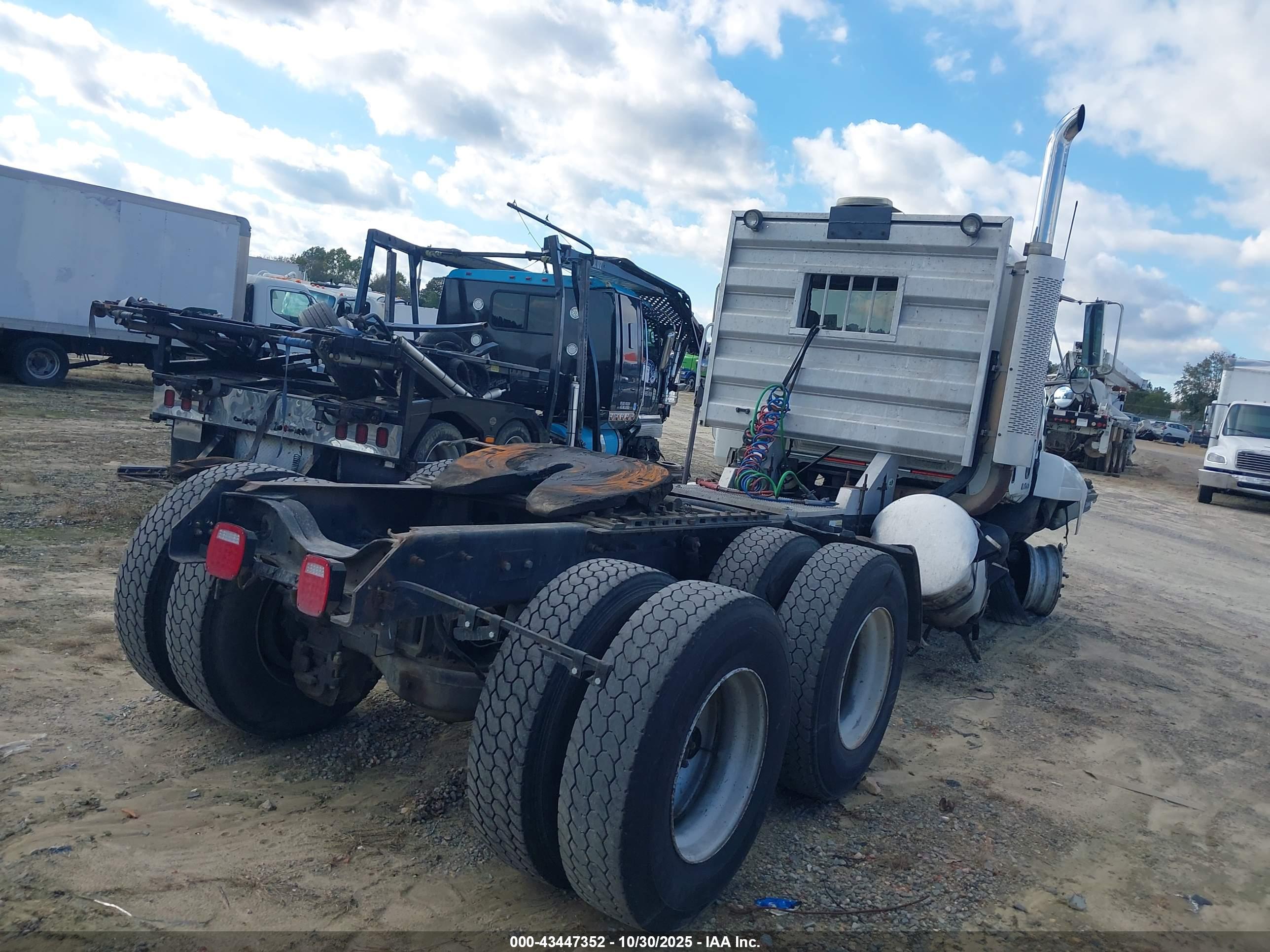 MACK 600 image 4