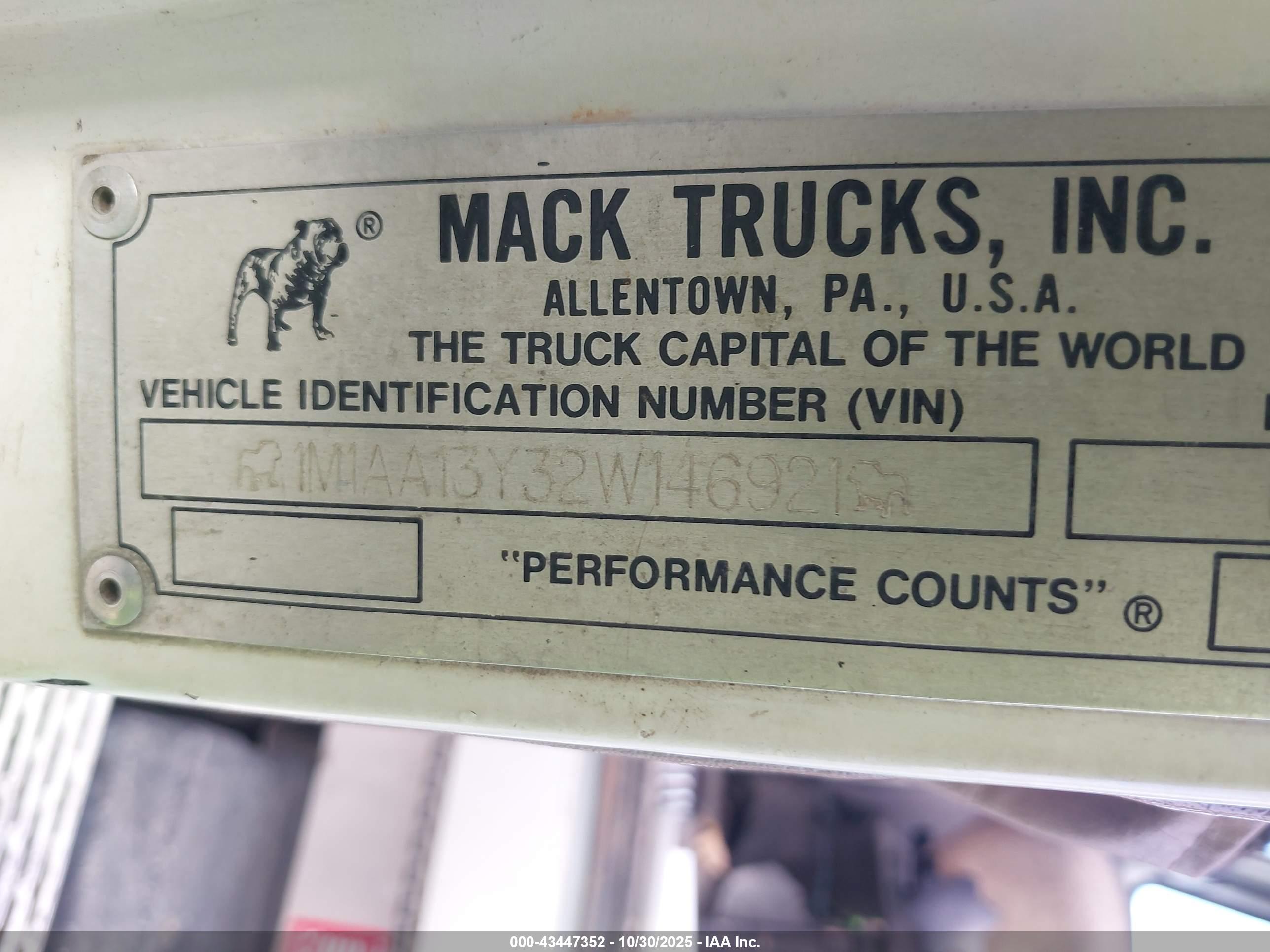 MACK 600 image 9