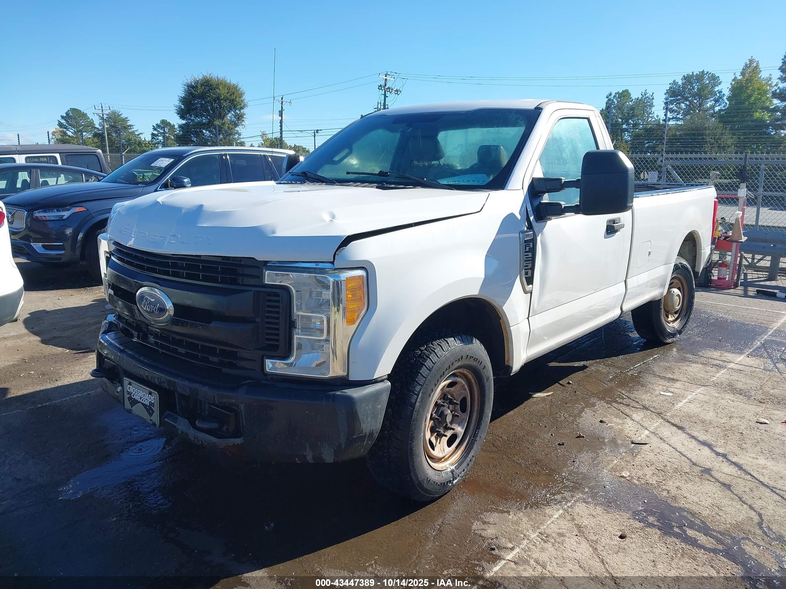 FORD F-250 image 2
