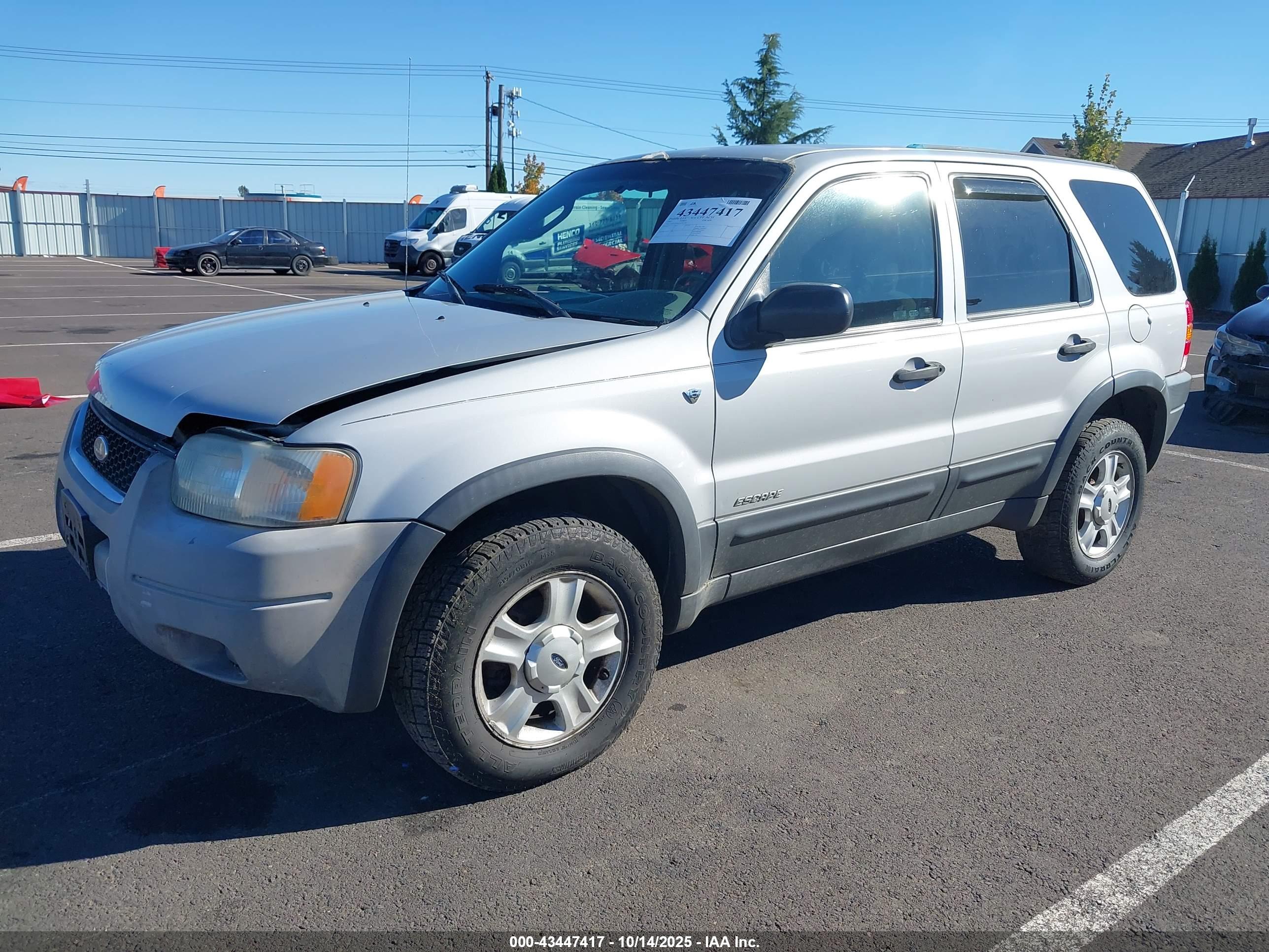 FORD ESCAPE image 2