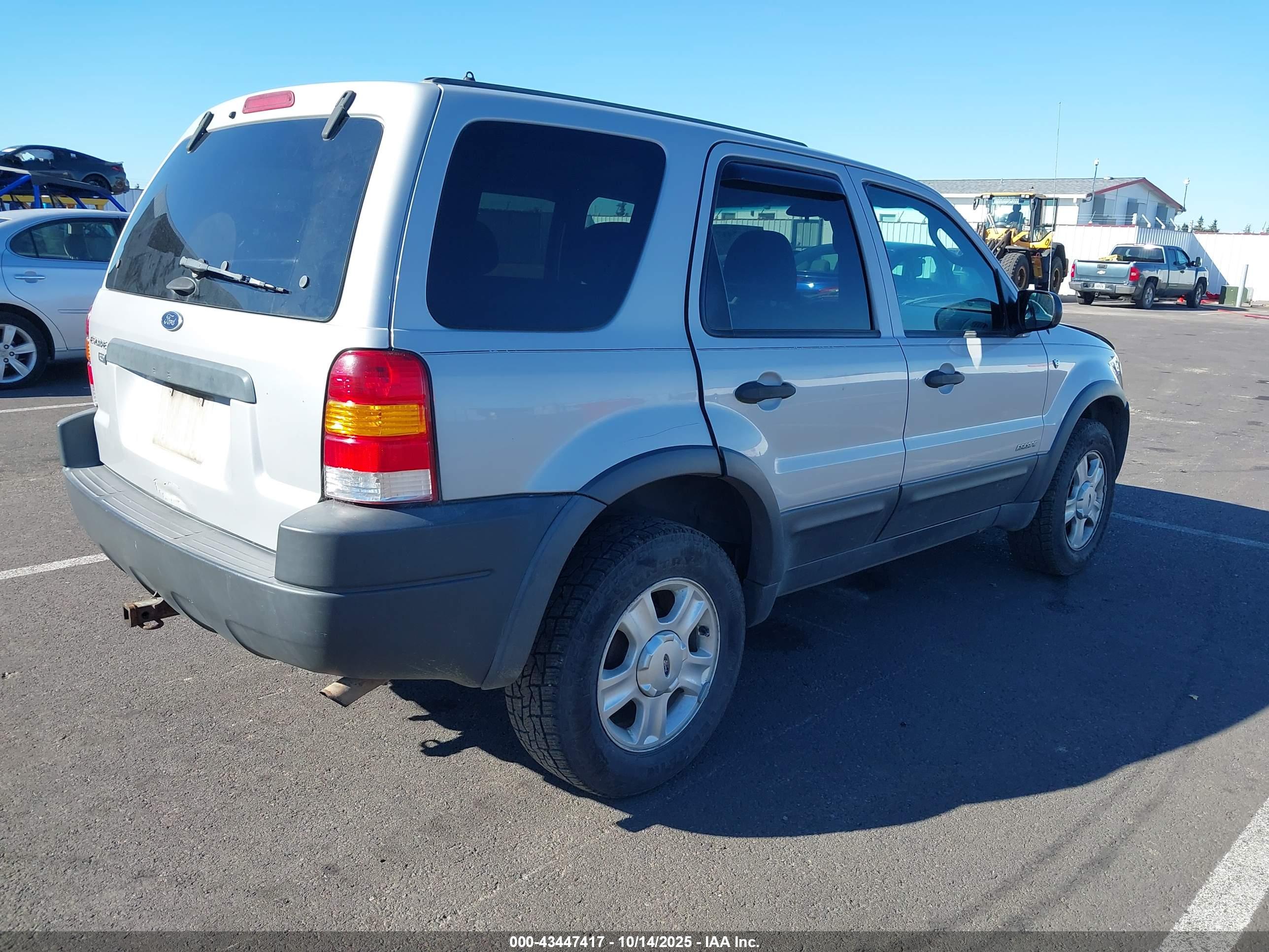 FORD ESCAPE image 4