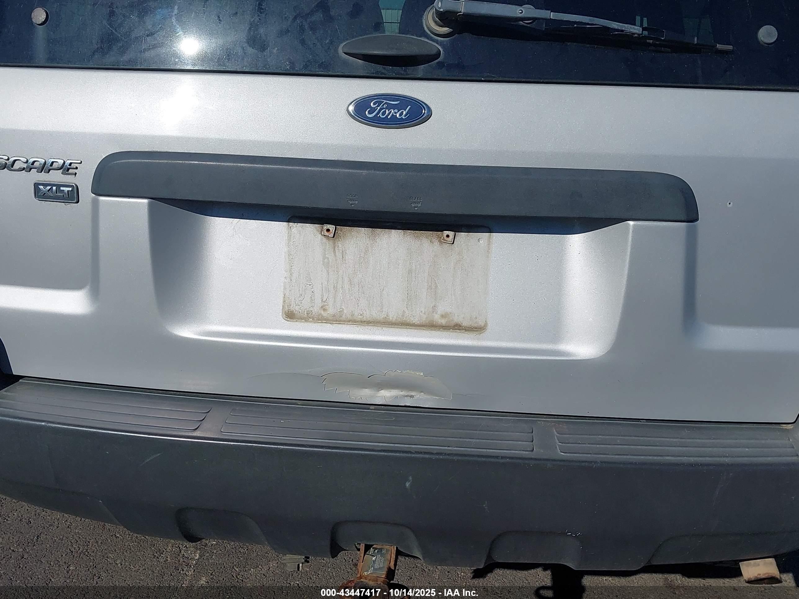 FORD ESCAPE image 6