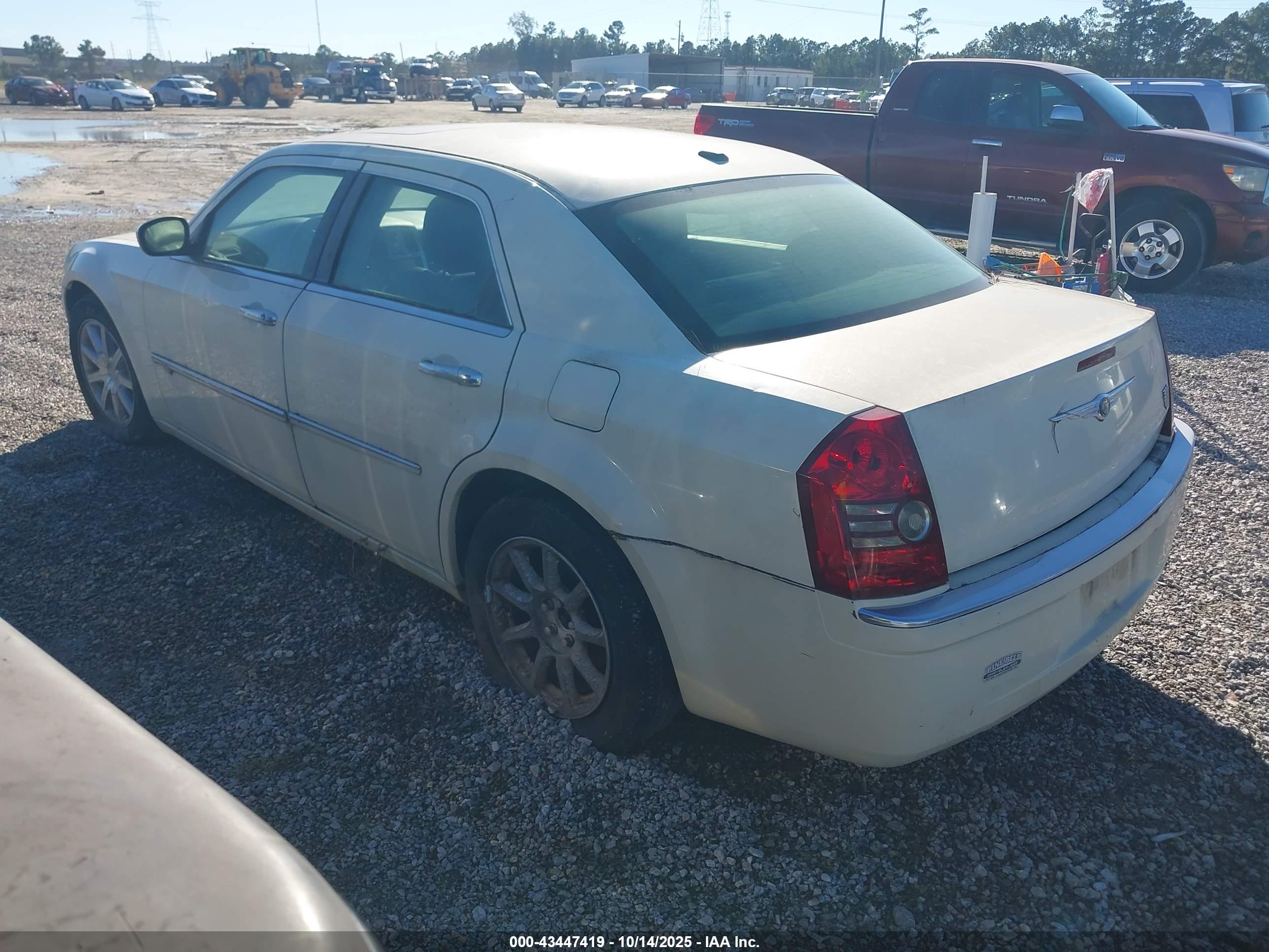 CHRYSLER 300C image 3