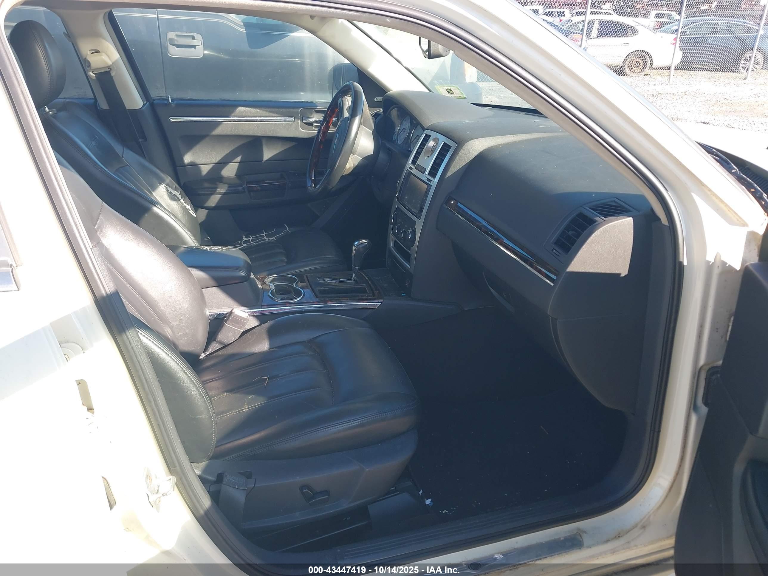 CHRYSLER 300C image 5