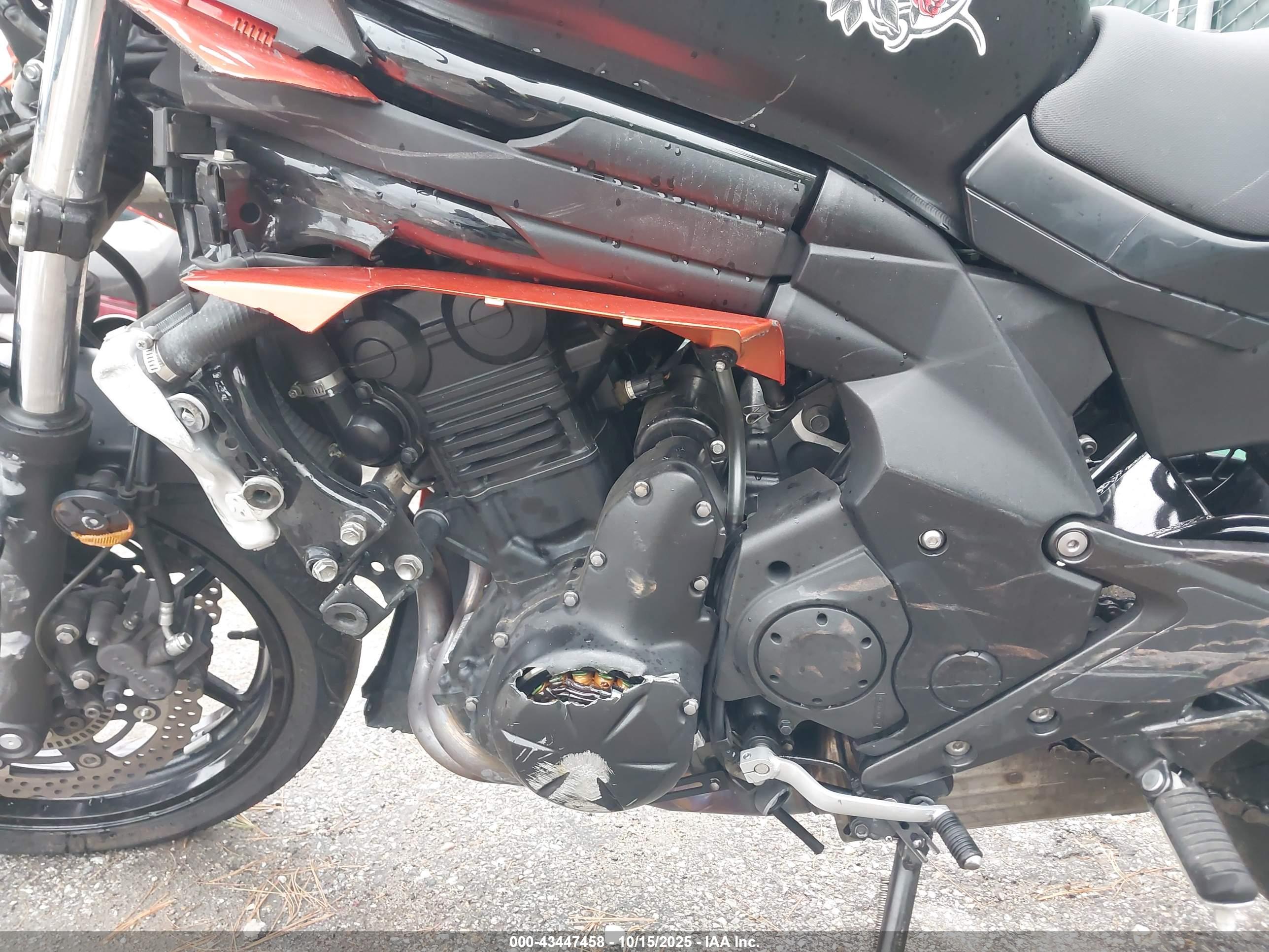 KAWASAKI EX650 image 9