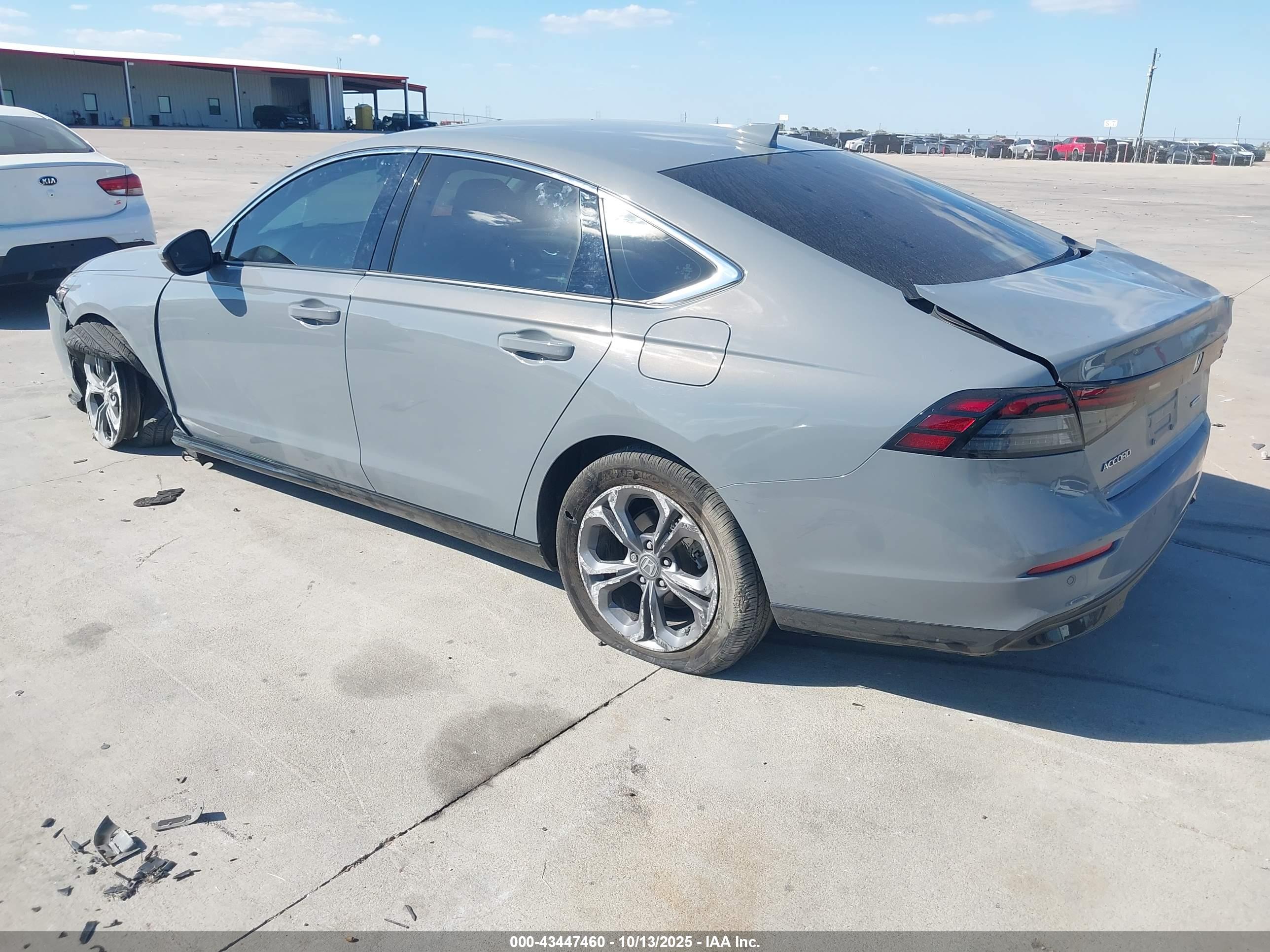 HONDA ACCORD image 3
