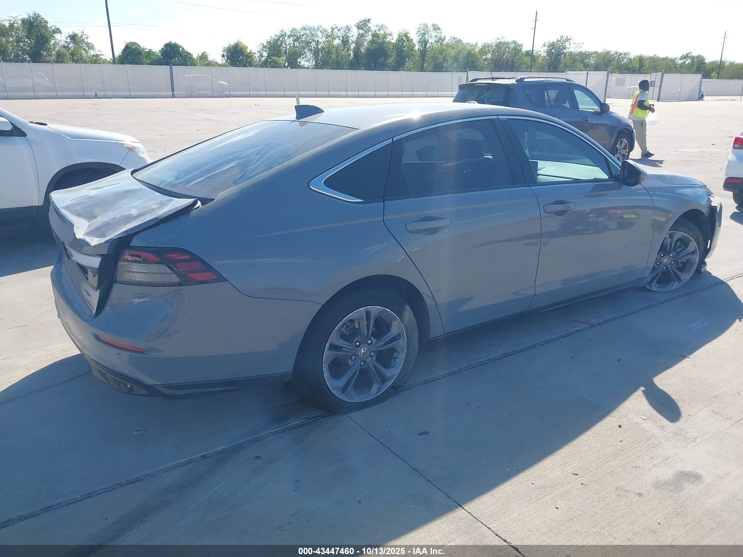 HONDA ACCORD image 4