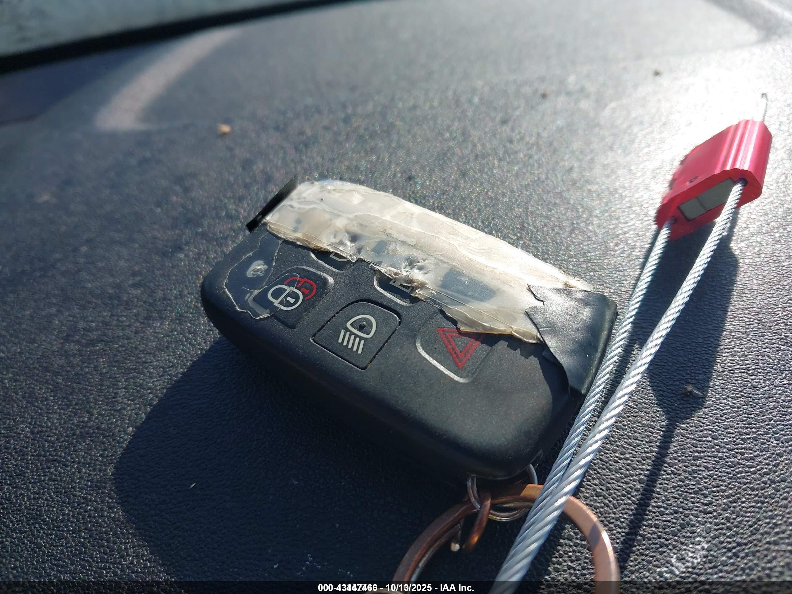 LAND ROVER image 11