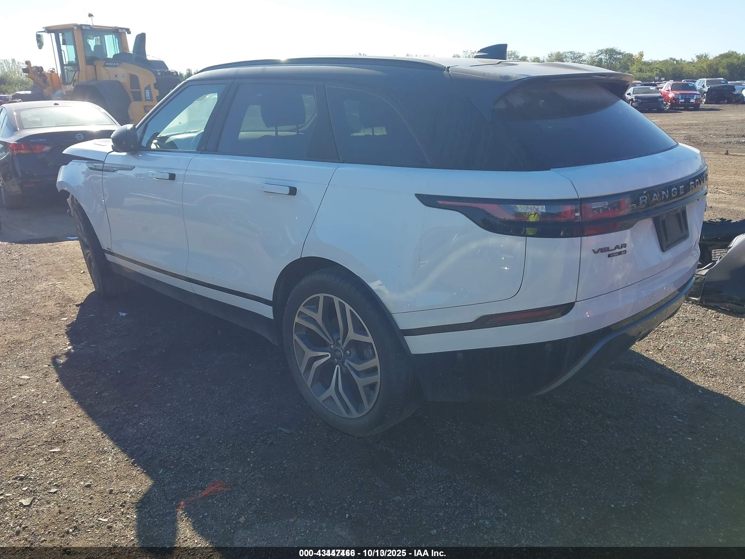 LAND ROVER image 3
