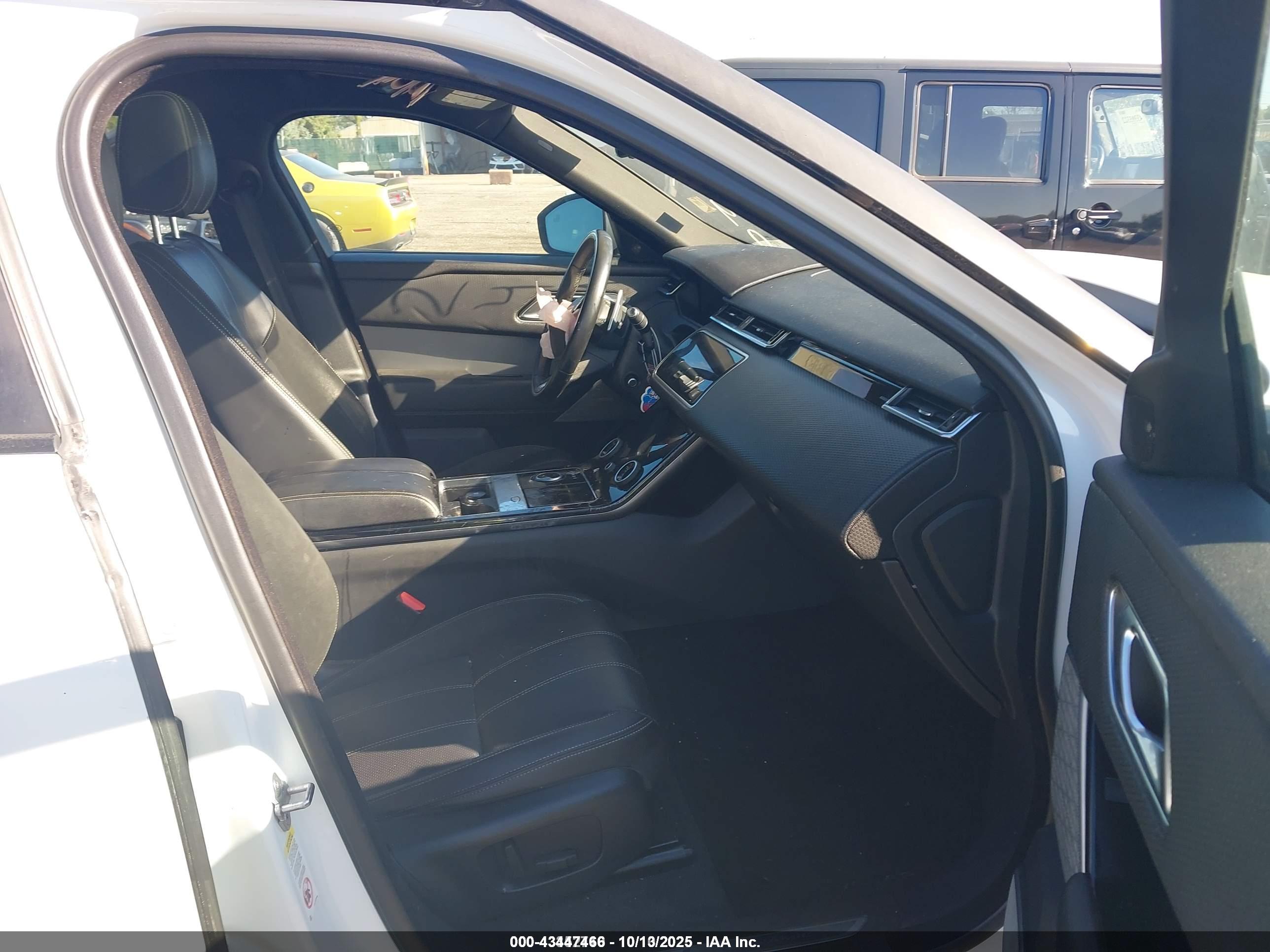 LAND ROVER image 5