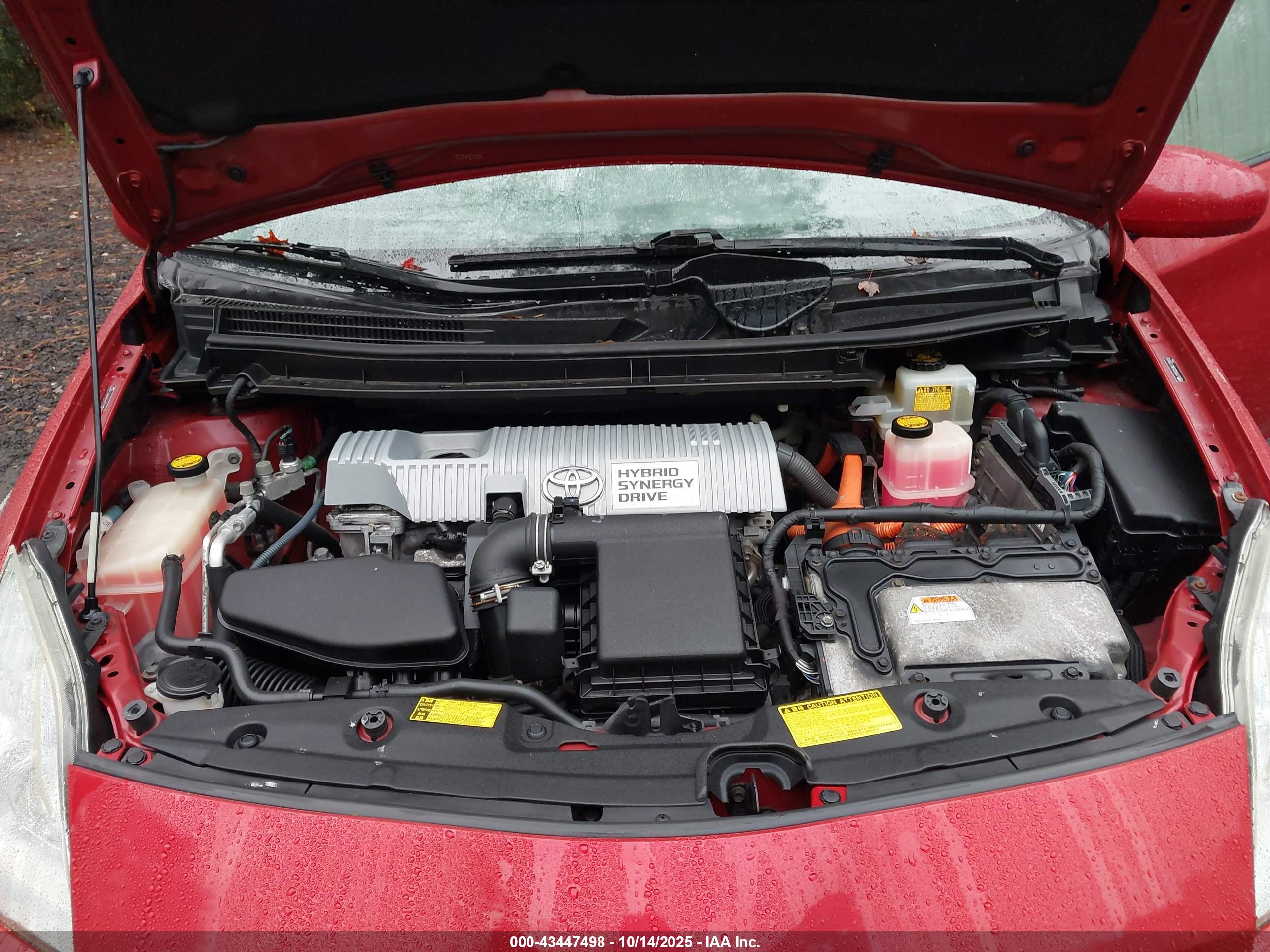 TOYOTA PRIUS image 10