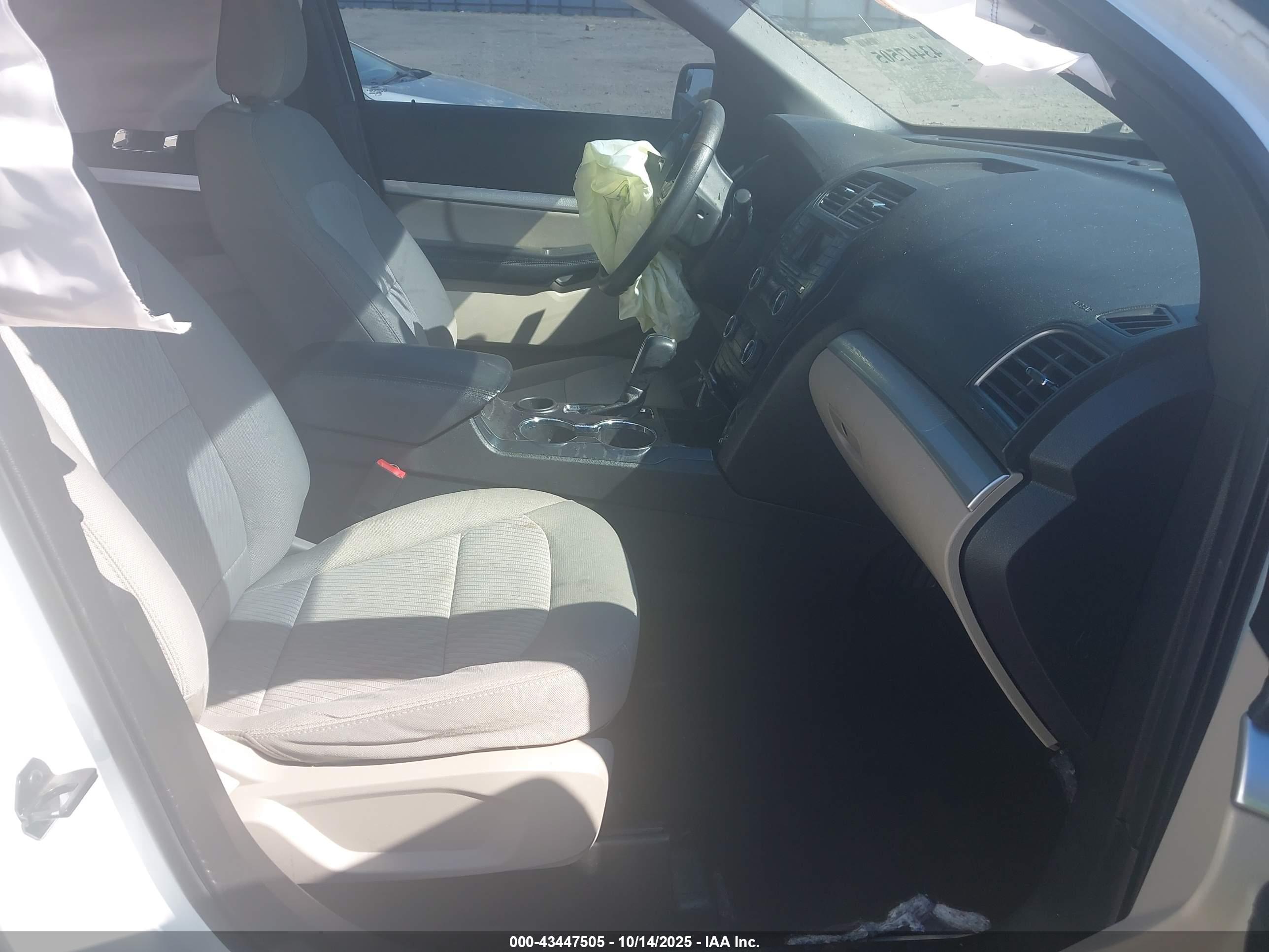 FORD EXPLORER image 5