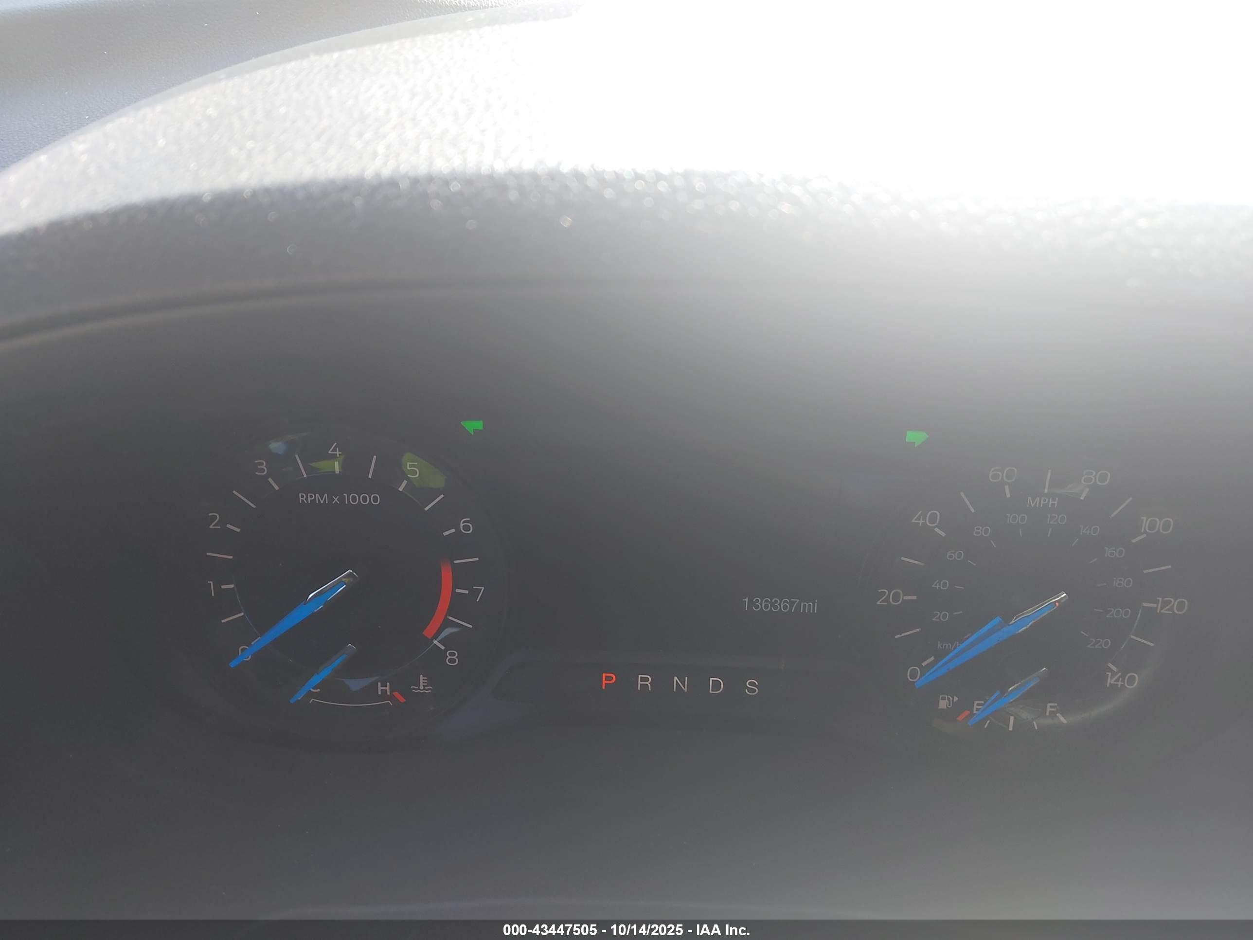 FORD EXPLORER image 7