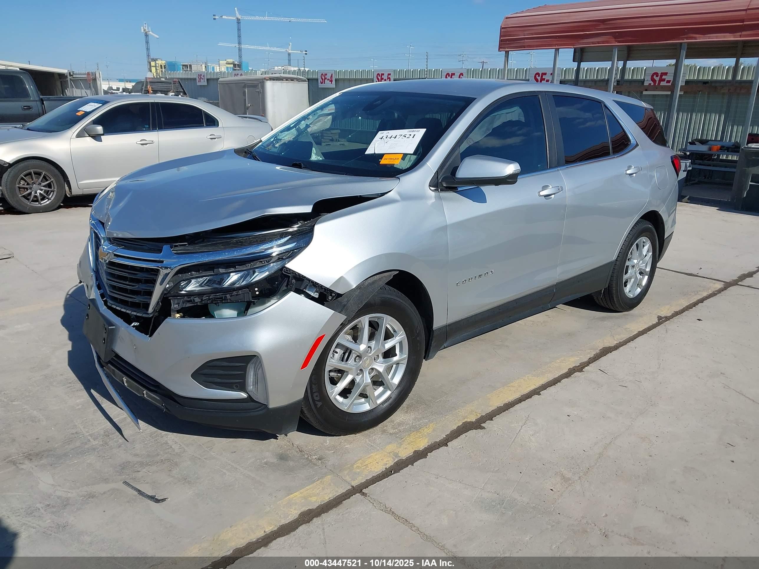CHEVROLET EQUINOX image 2