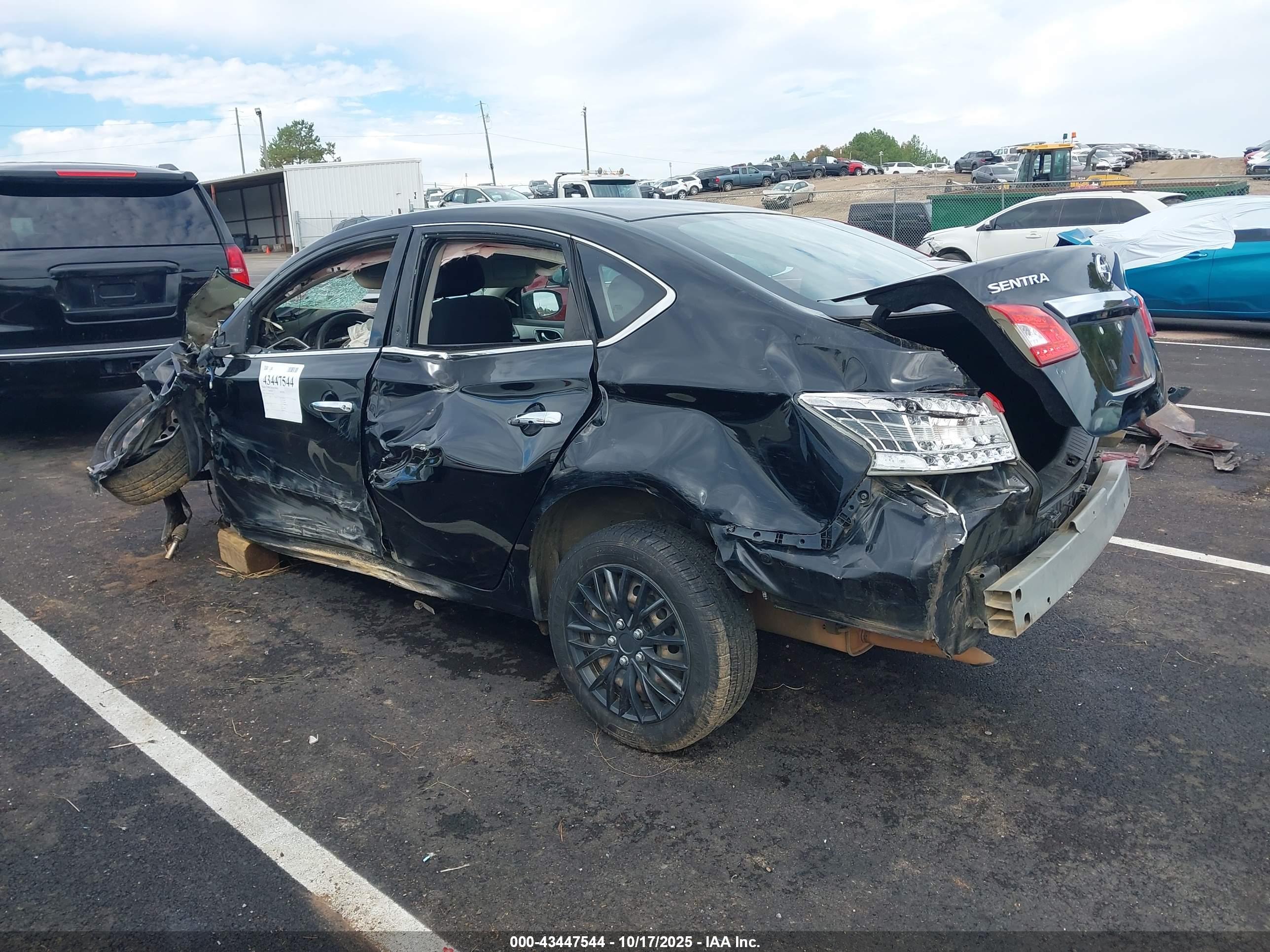 NISSAN SENTRA image 3