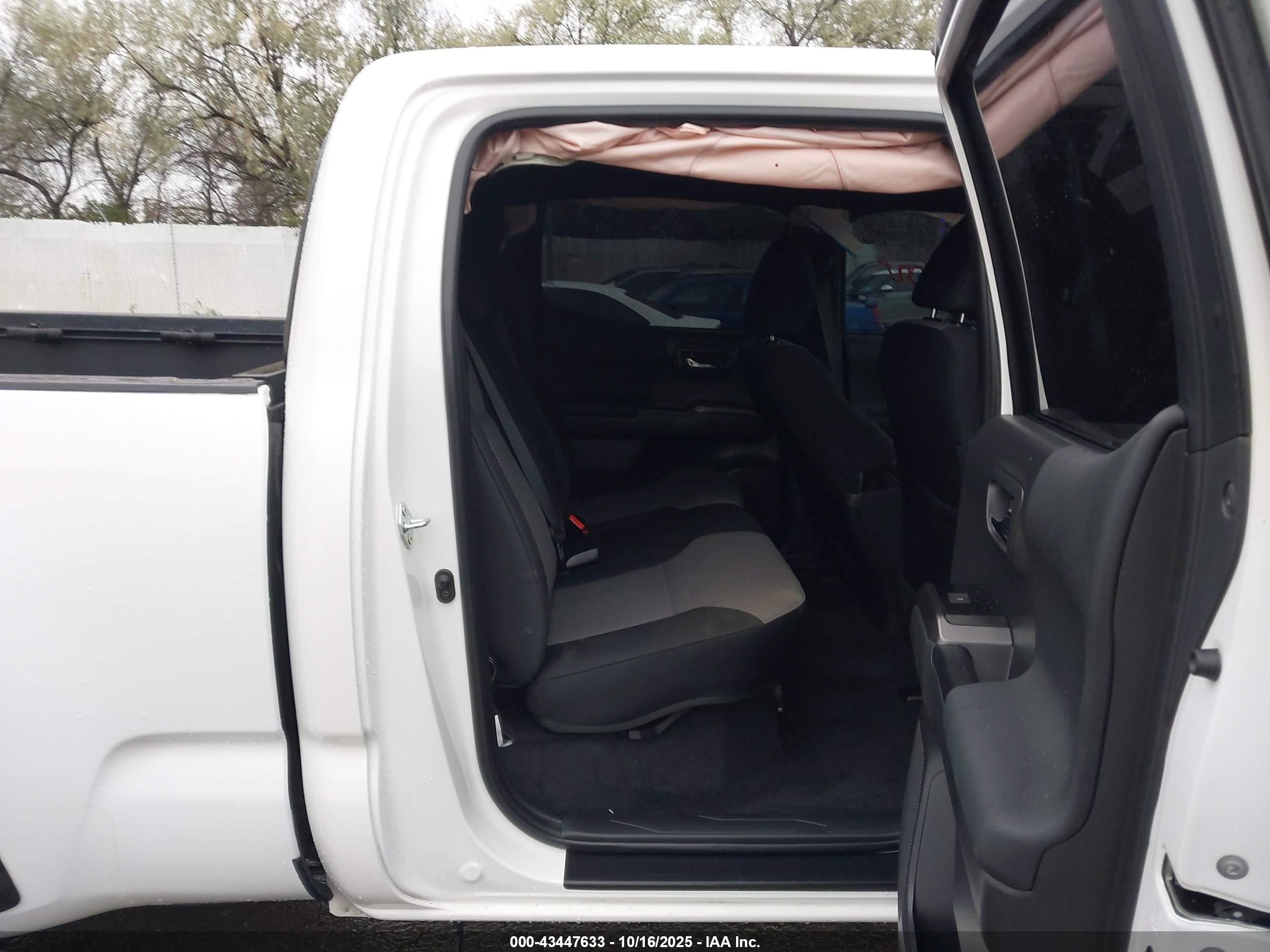 TOYOTA TACOMA image 8