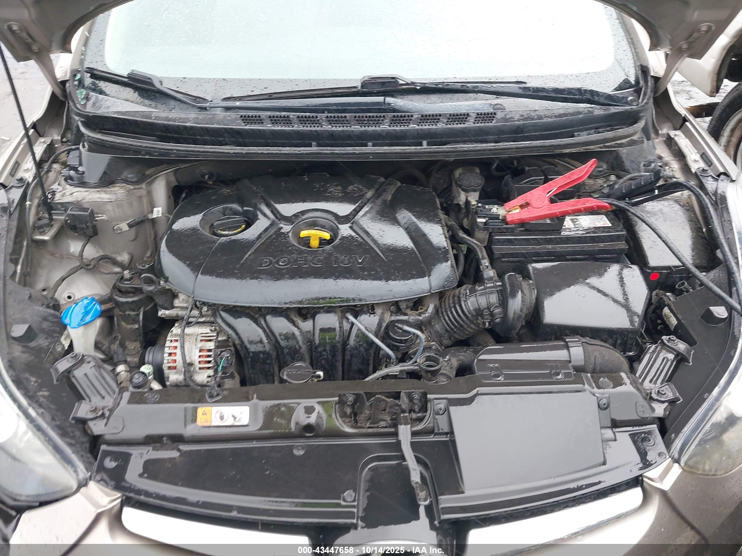 HYUNDAI ELANTRA image 10