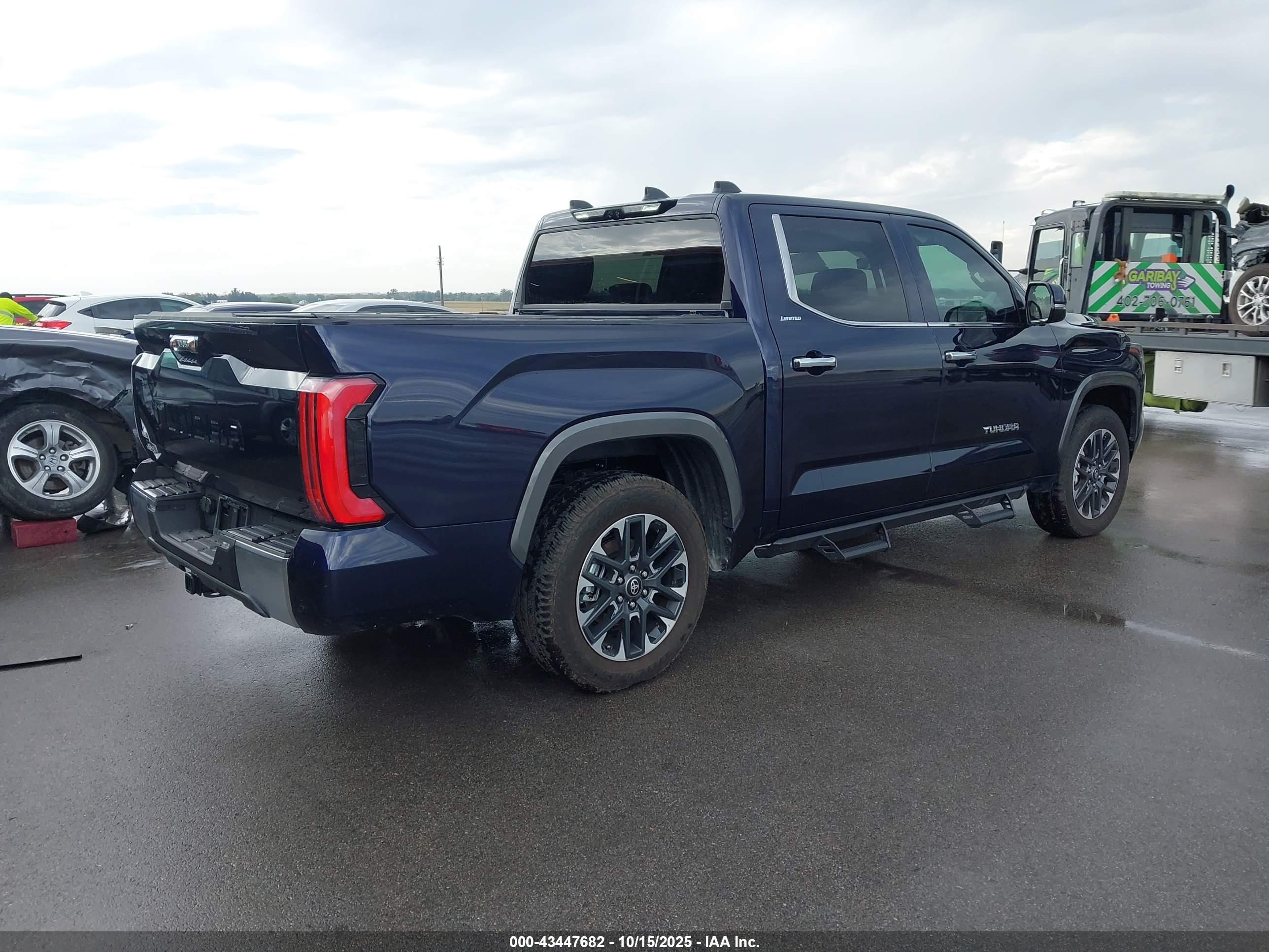TOYOTA TUNDRA image 4