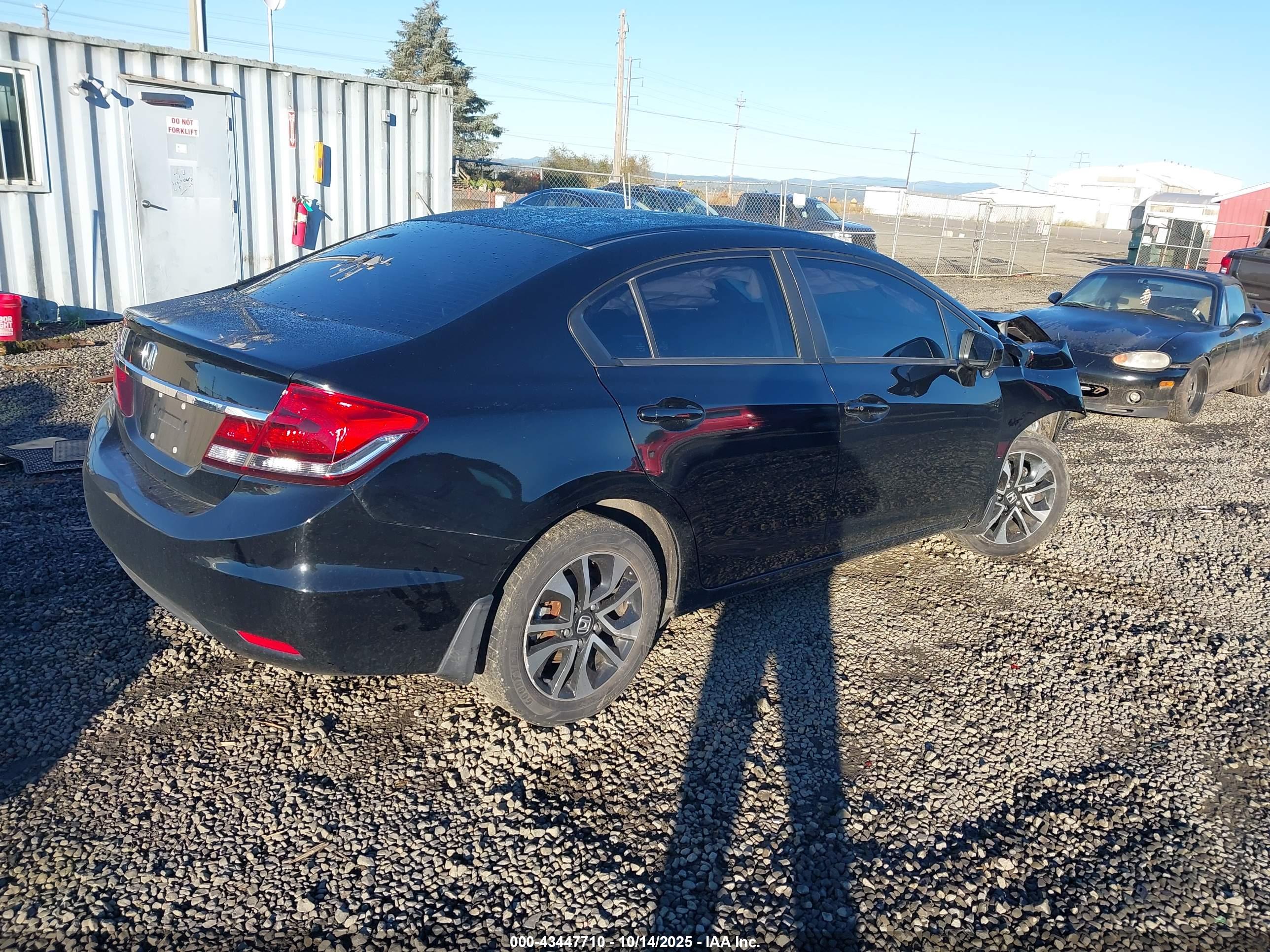 HONDA CIVIC image 4