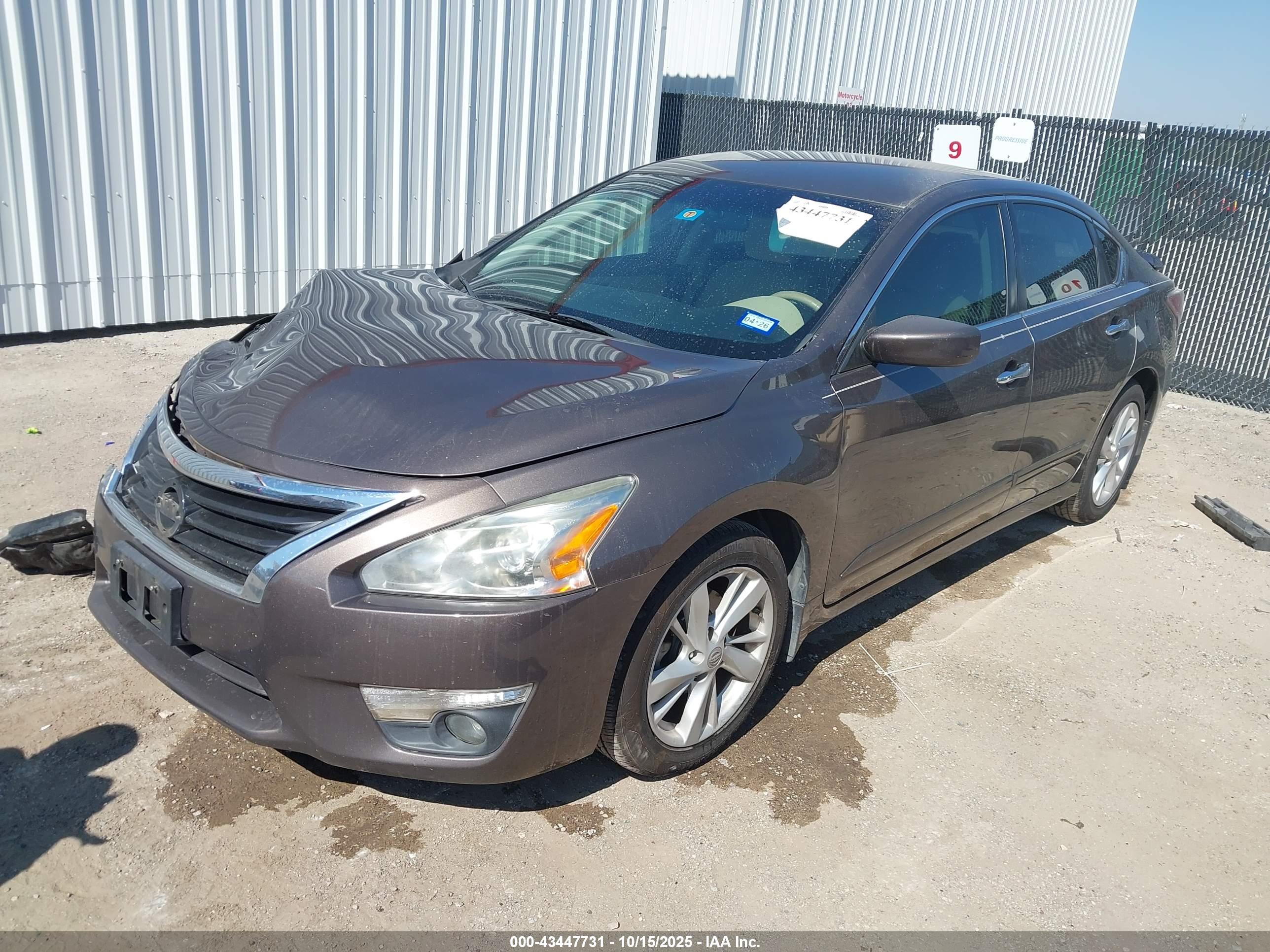 NISSAN ALTIMA image 2