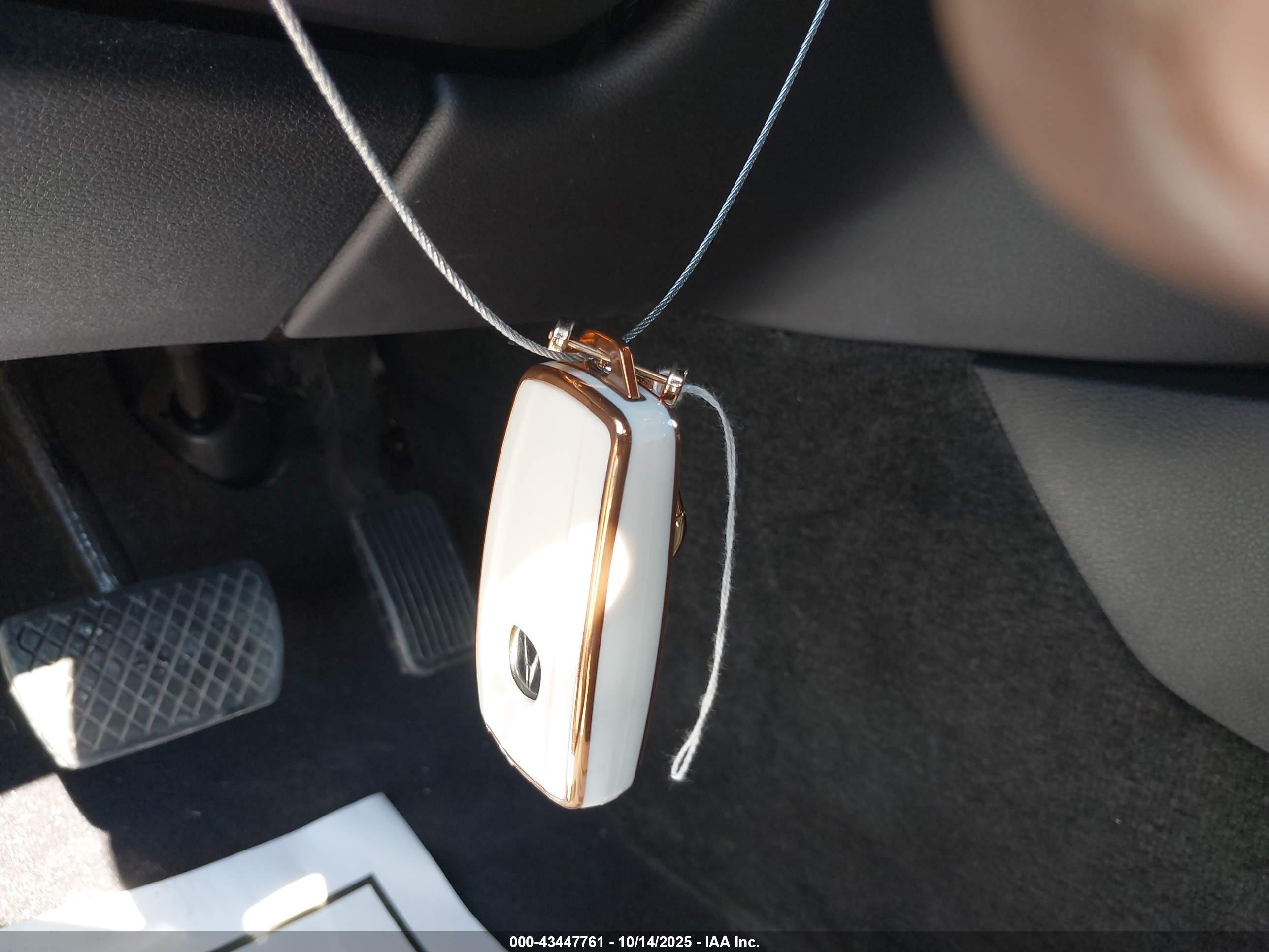 ACURA MDX image 11