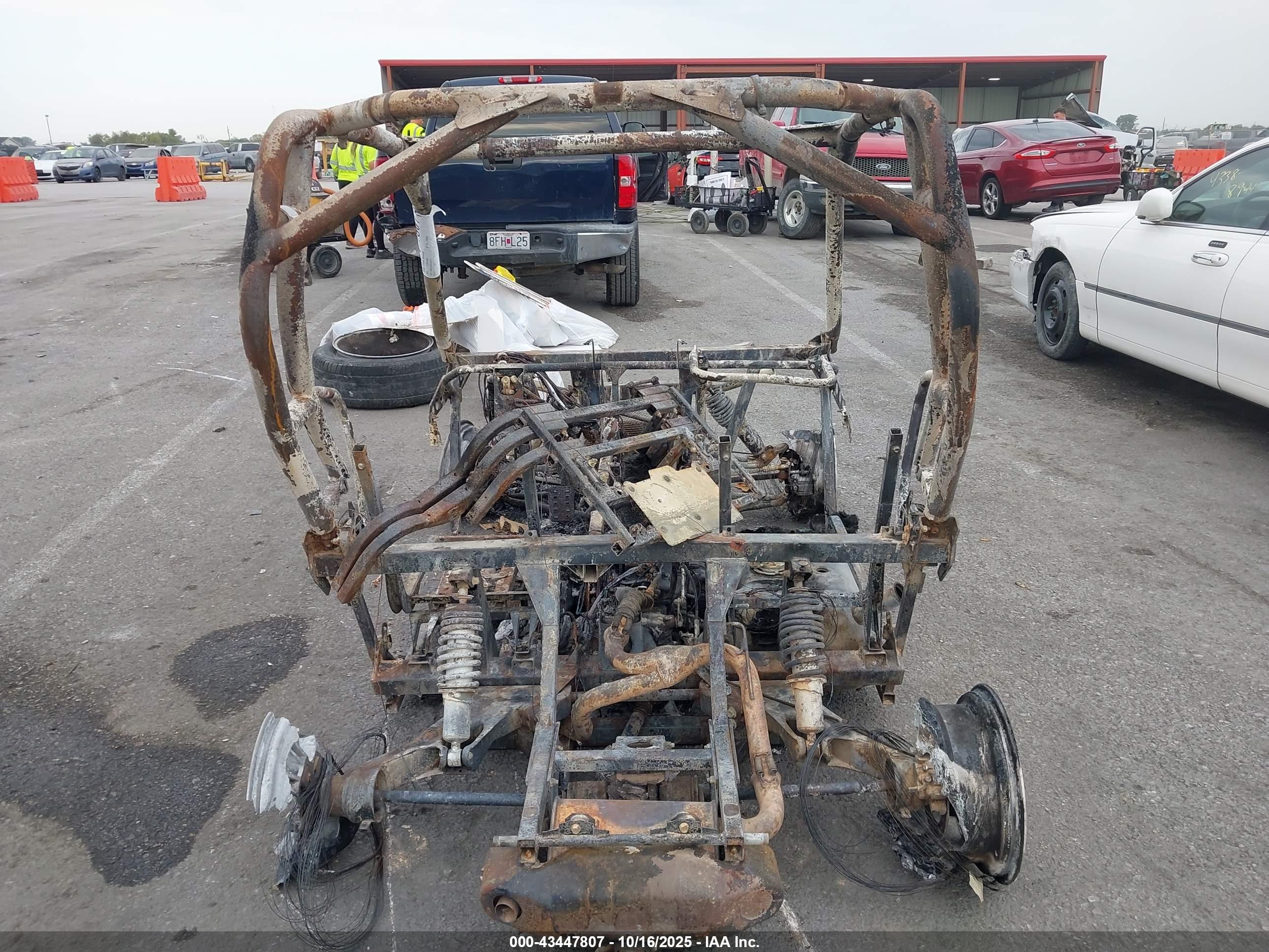 CAN-AM COMMANDER image 6