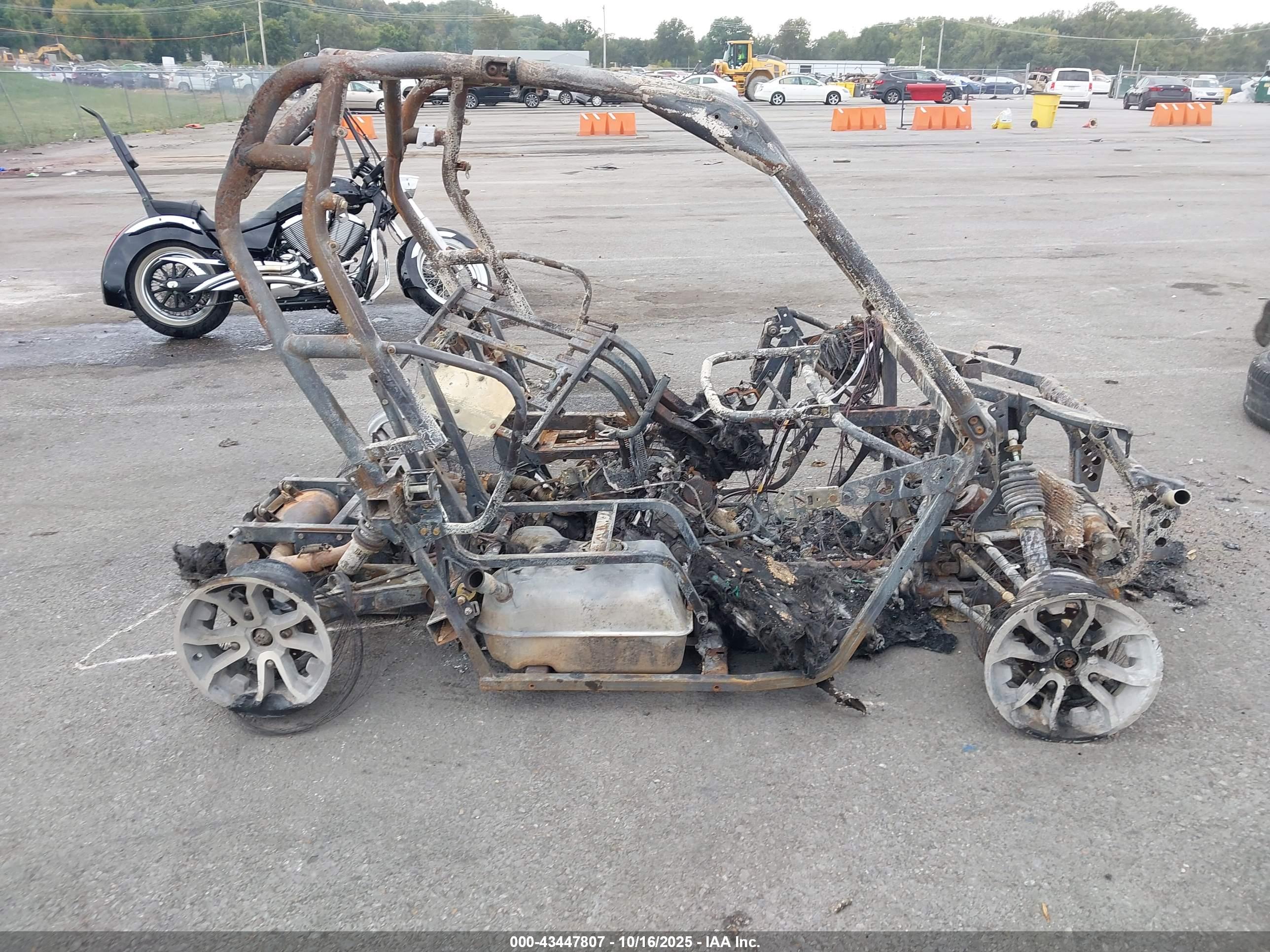 CAN-AM COMMANDER image 8