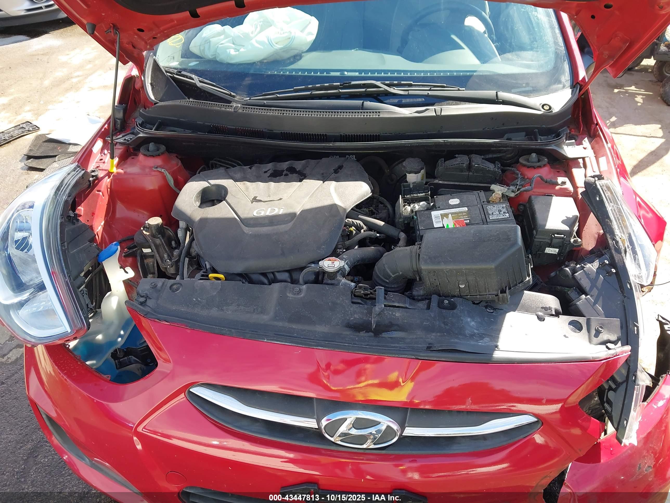 HYUNDAI ACCENT image 10